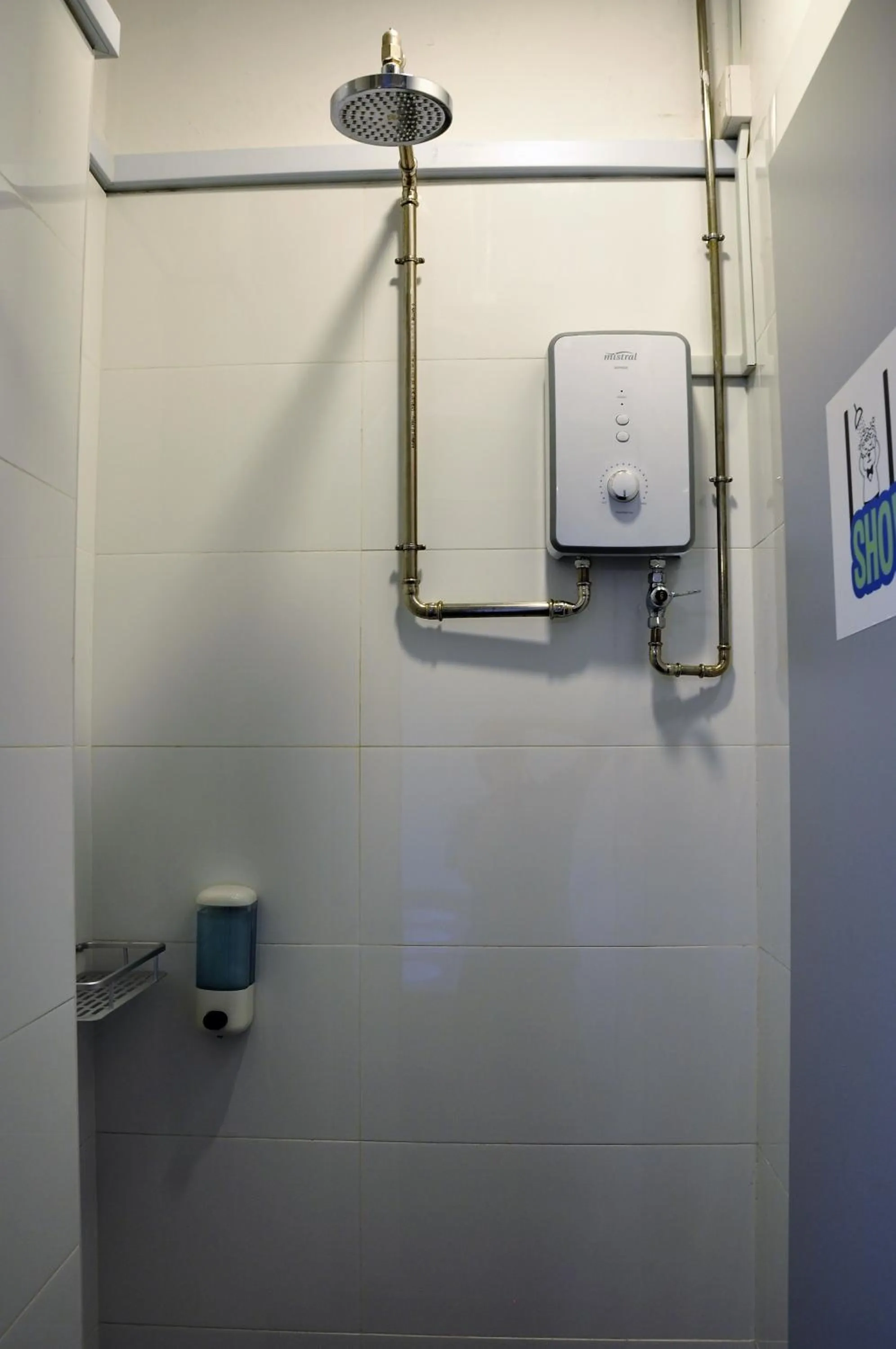 Shower in Beary Best! Hostel Kampong Glam