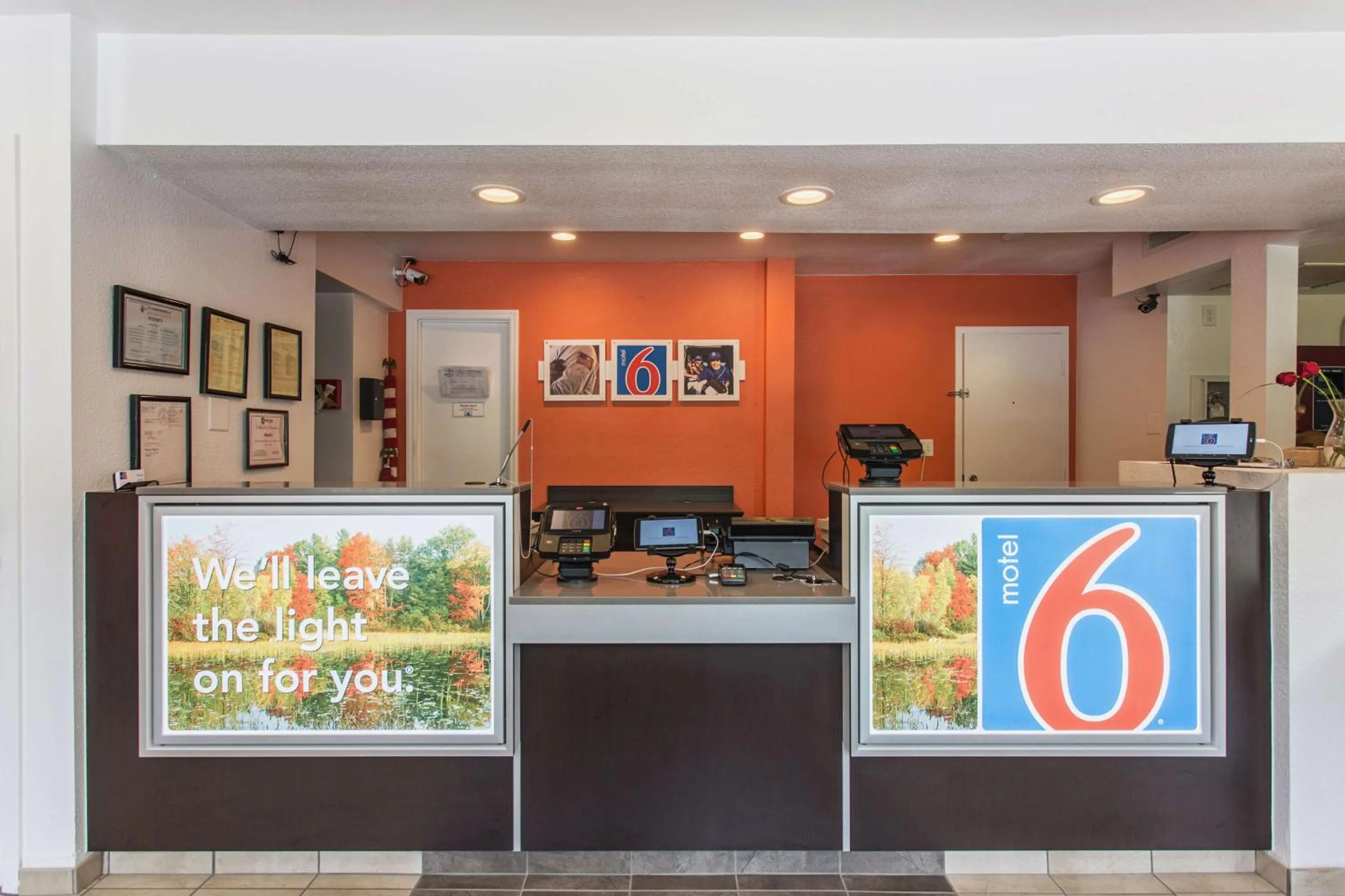 Lobby or reception in Motel 6-Goodlettsville, TN - Nashville