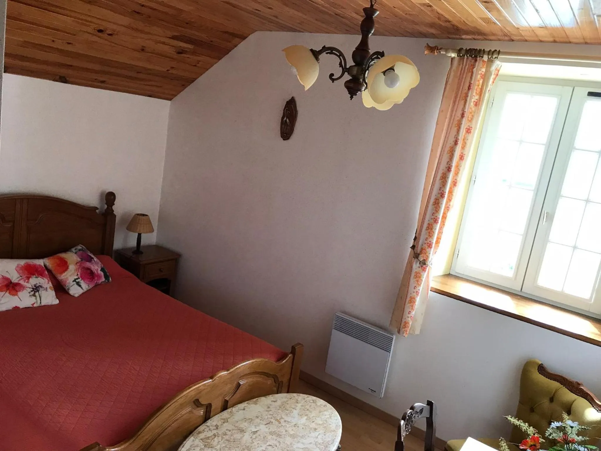Bed in Mountain Vacances - Maison Rachou