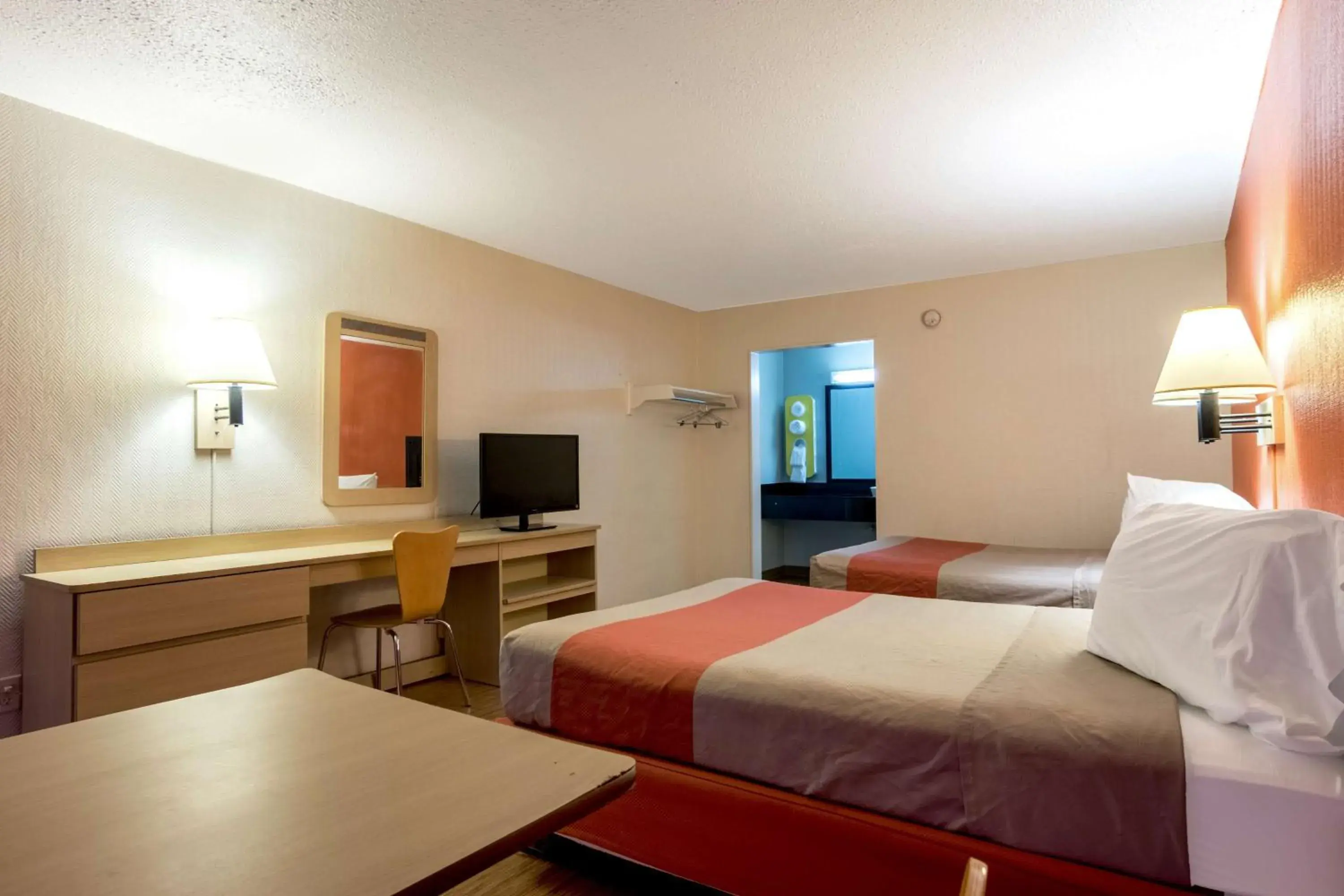 TV and multimedia in Motel 6-Marietta, GA - Atlanta Northwest