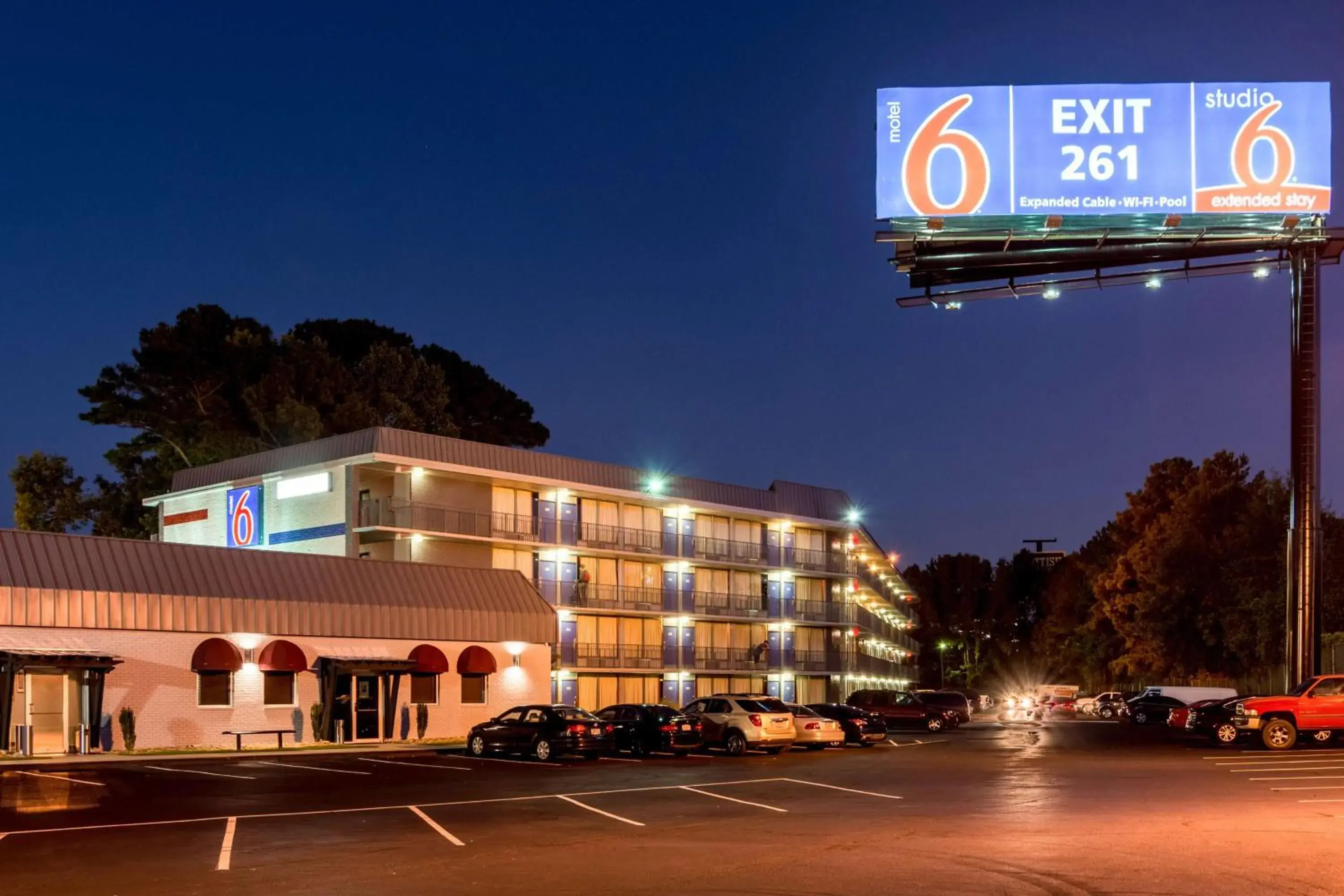 Property Building in Motel 6-Marietta, GA - Atlanta Northwest