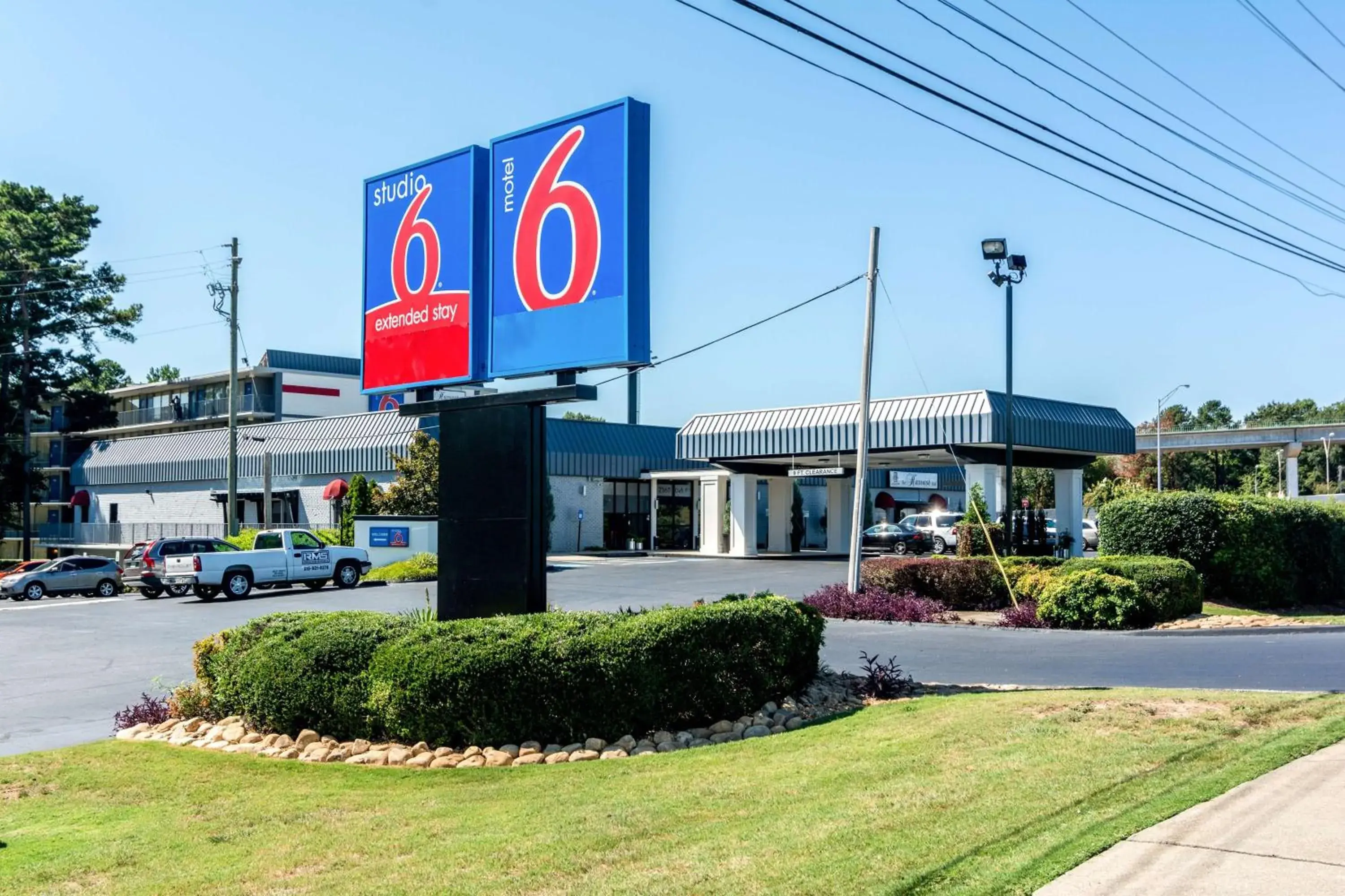 Property Building in Motel 6-Marietta, GA - Atlanta Northwest