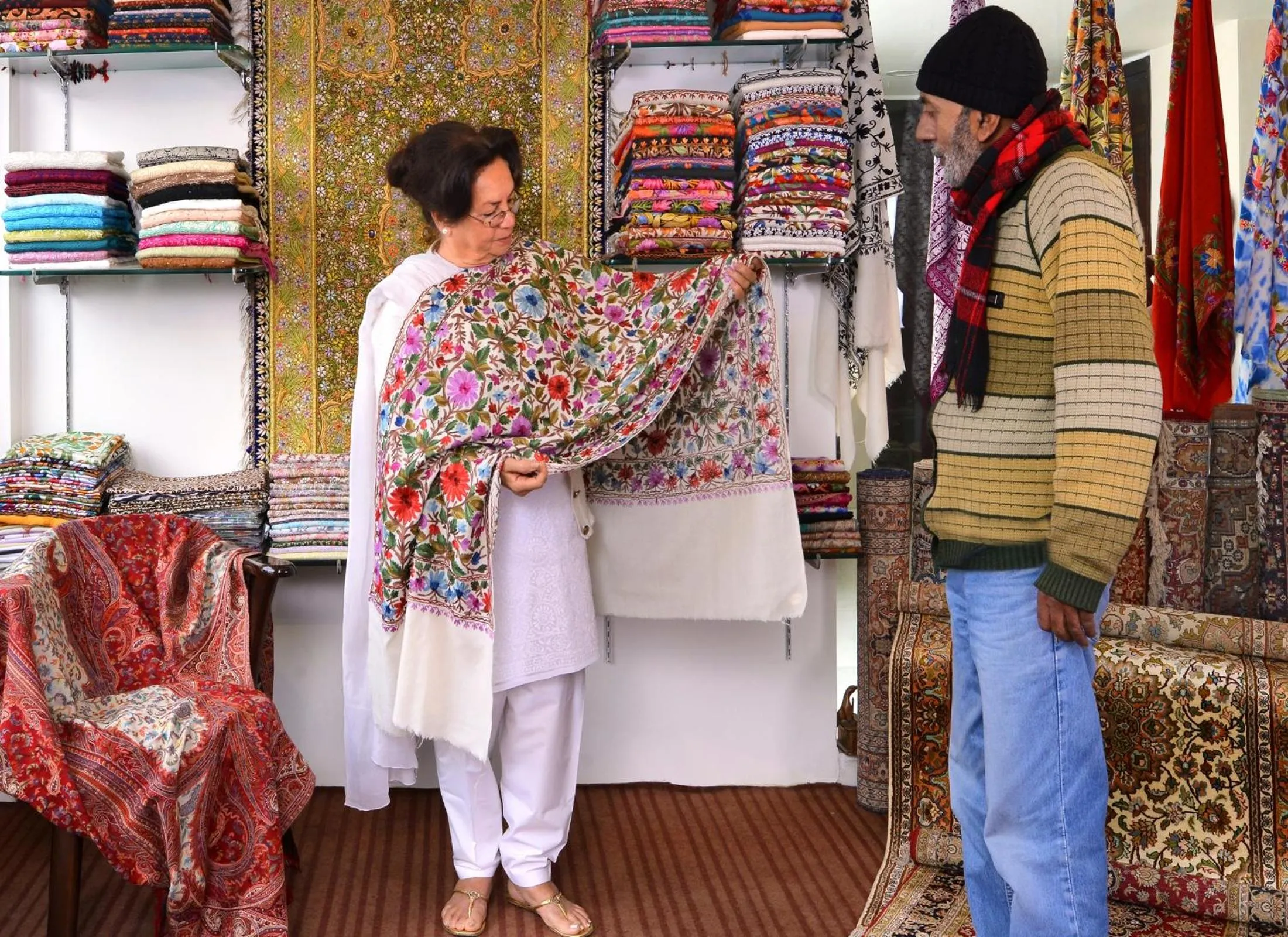 On-site shops in Golden Tulip Srinagar