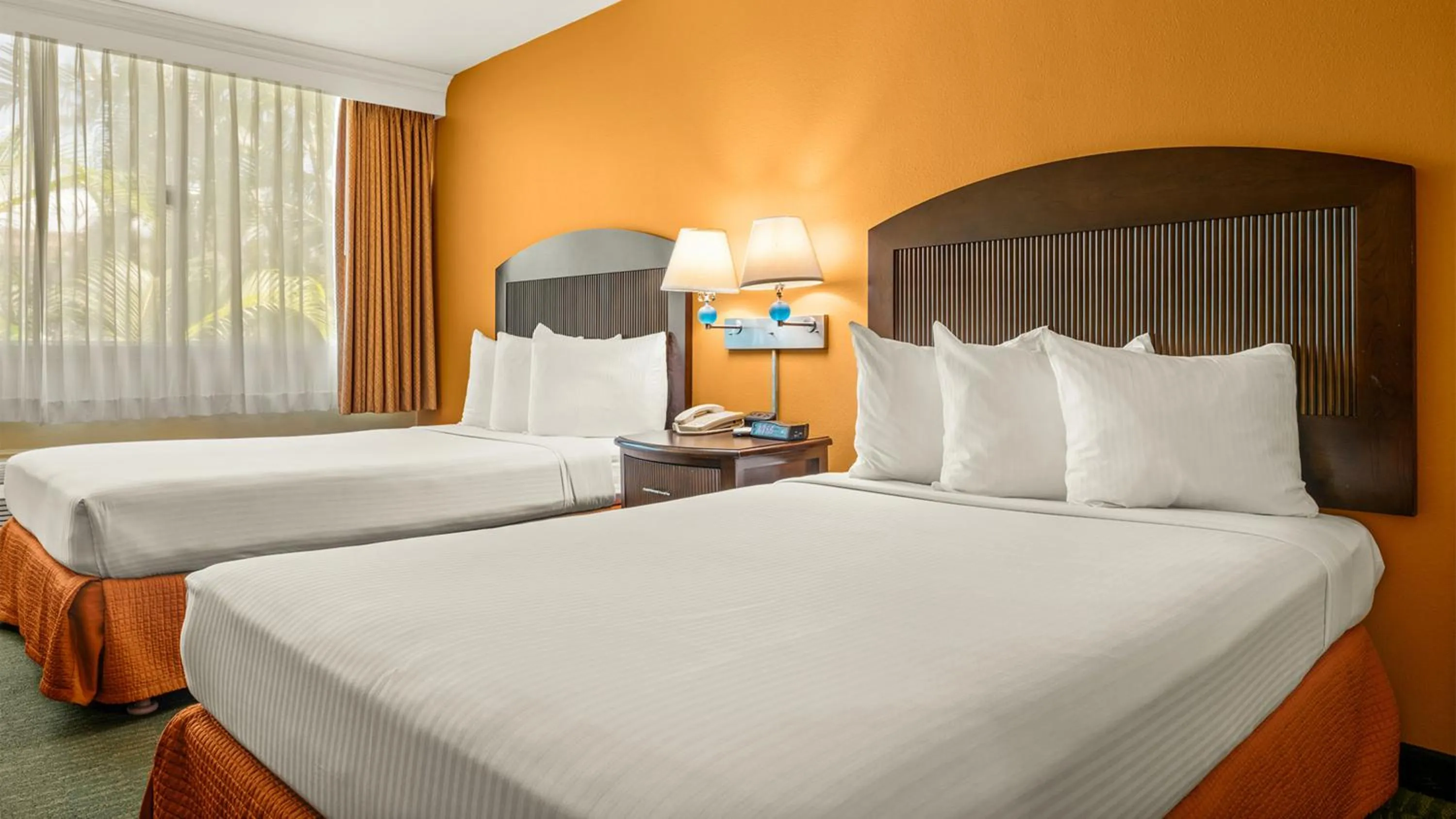 Bed in Airport Honolulu Hotel, Trademark Collection by Wyndham