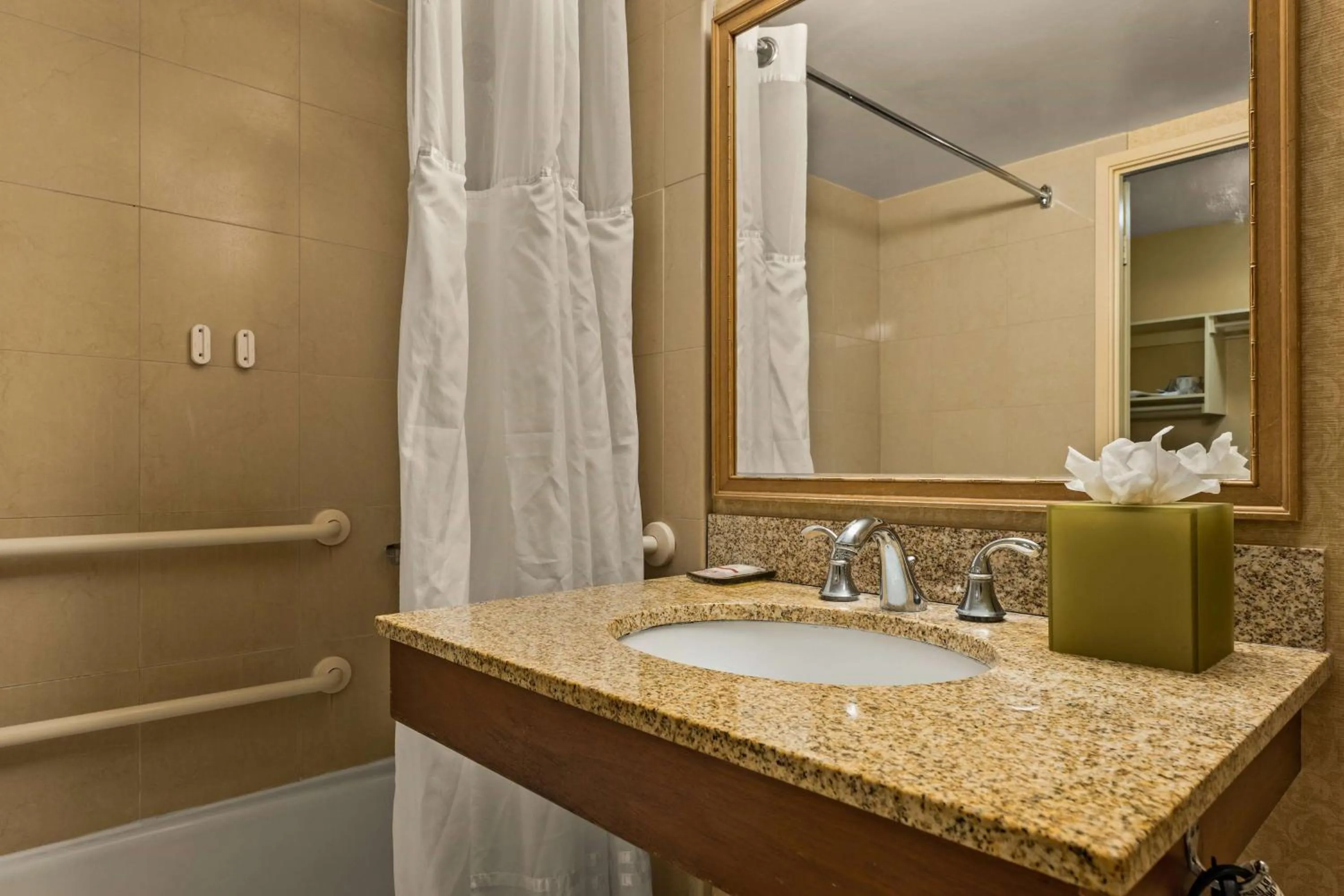 Bathroom in Airport Honolulu Hotel, Trademark Collection by Wyndham