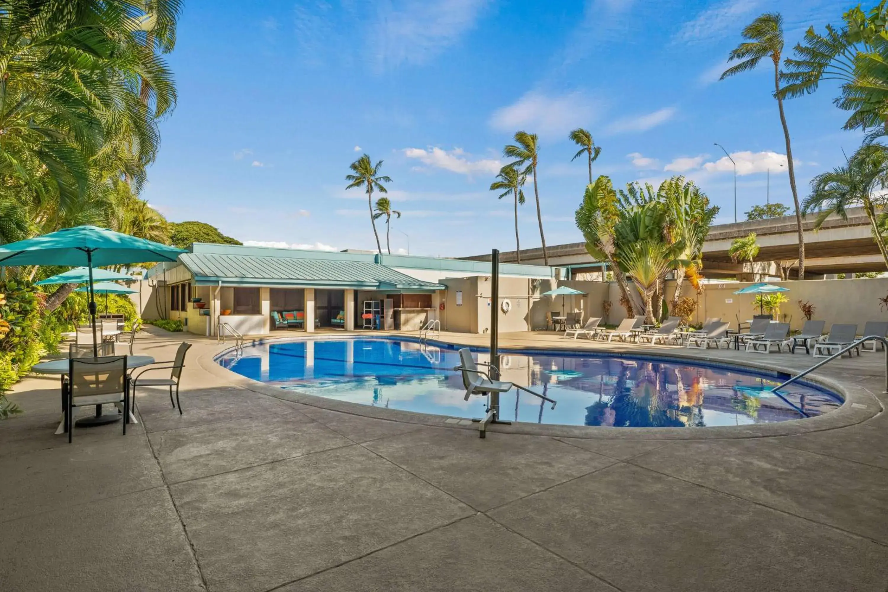 Pool view in Airport Honolulu Hotel, Trademark Collection by Wyndham Pool view in Airport Honolulu Hotel, Trademark Collection by Wyndham