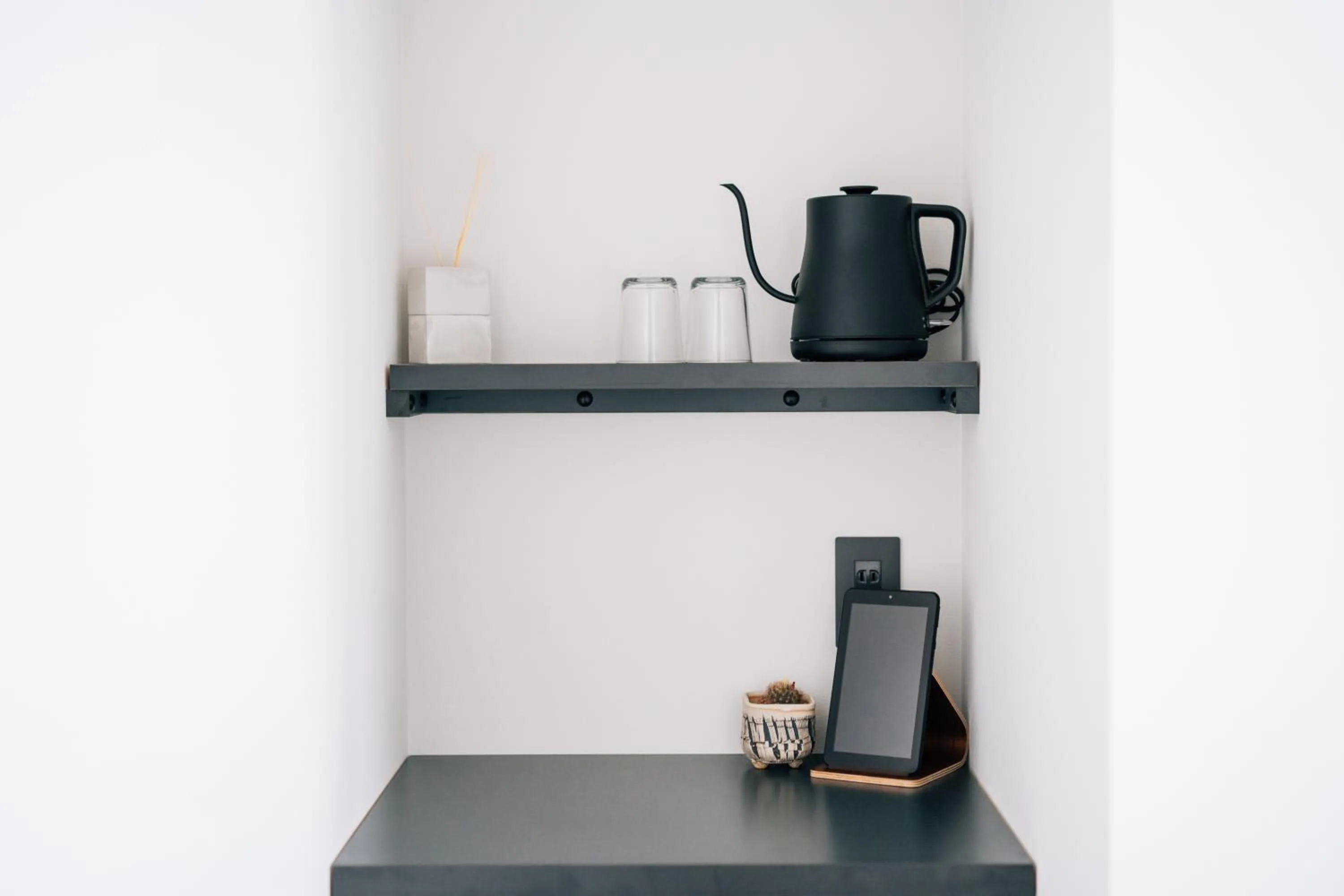 Coffee/tea facilities in ZONK HOTEL Nakasu-Deaibashi