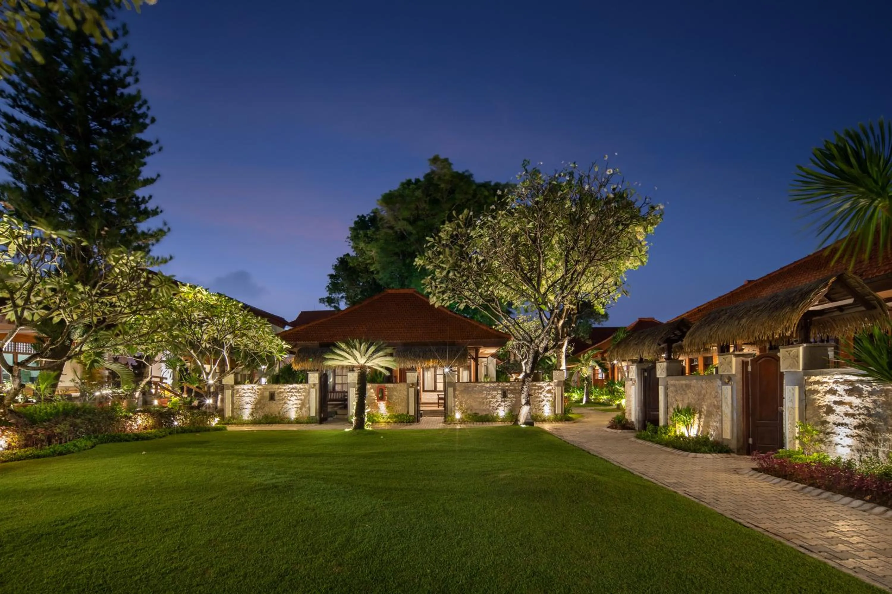 Property building in Grand Istana Rama Hotel