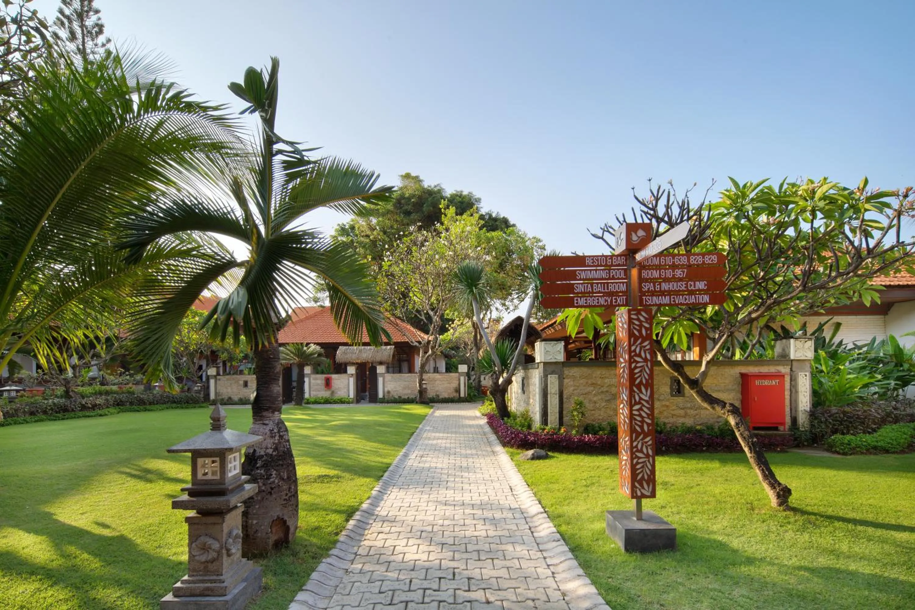 Property building in Grand Istana Rama Hotel