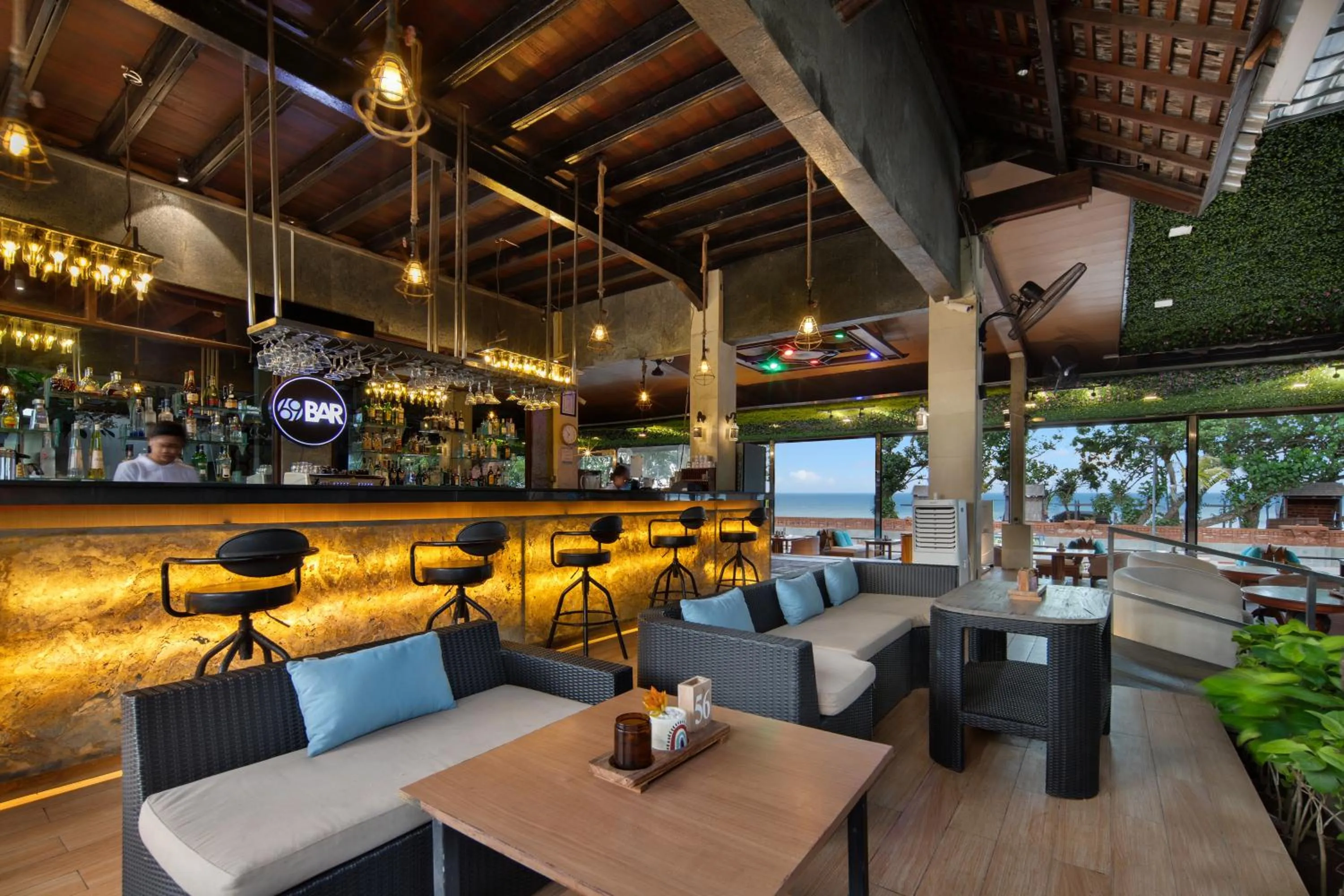 Lounge or bar in Grand Istana Rama Hotel