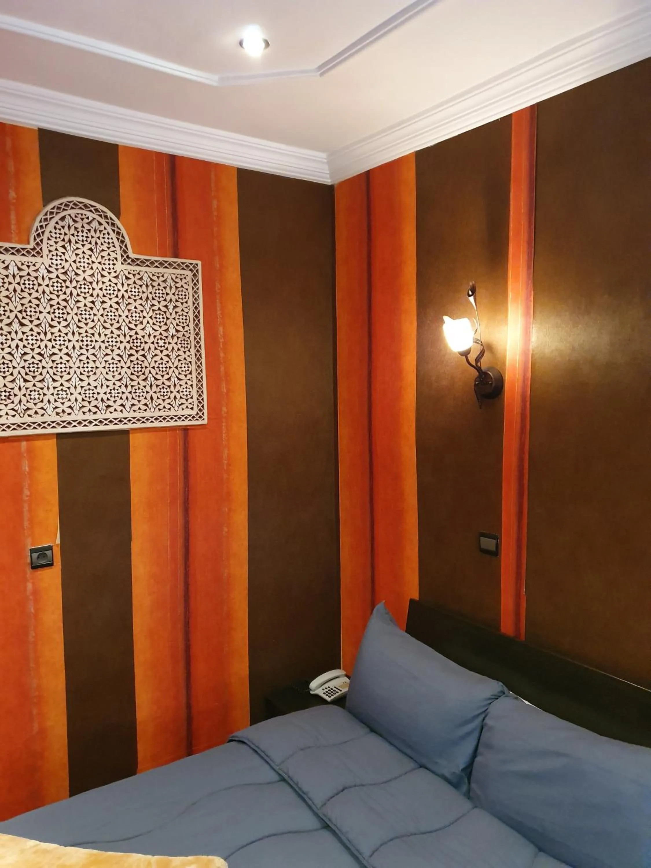 Photo of the whole room, Bed in Ambassy Hotel