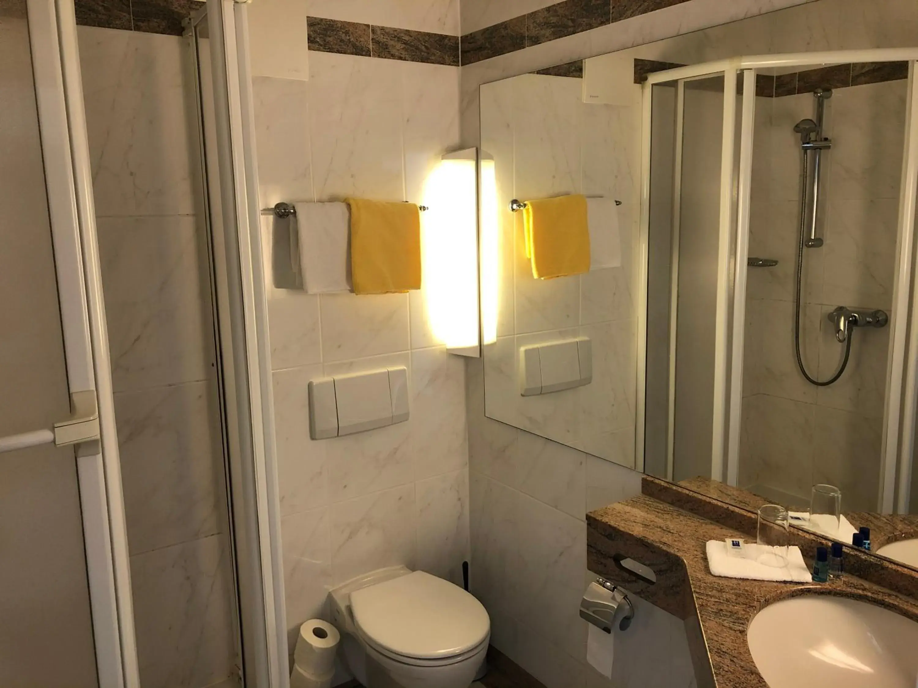 Shower in Hotel Haus am Rieth Shower in Hotel Haus am Rieth