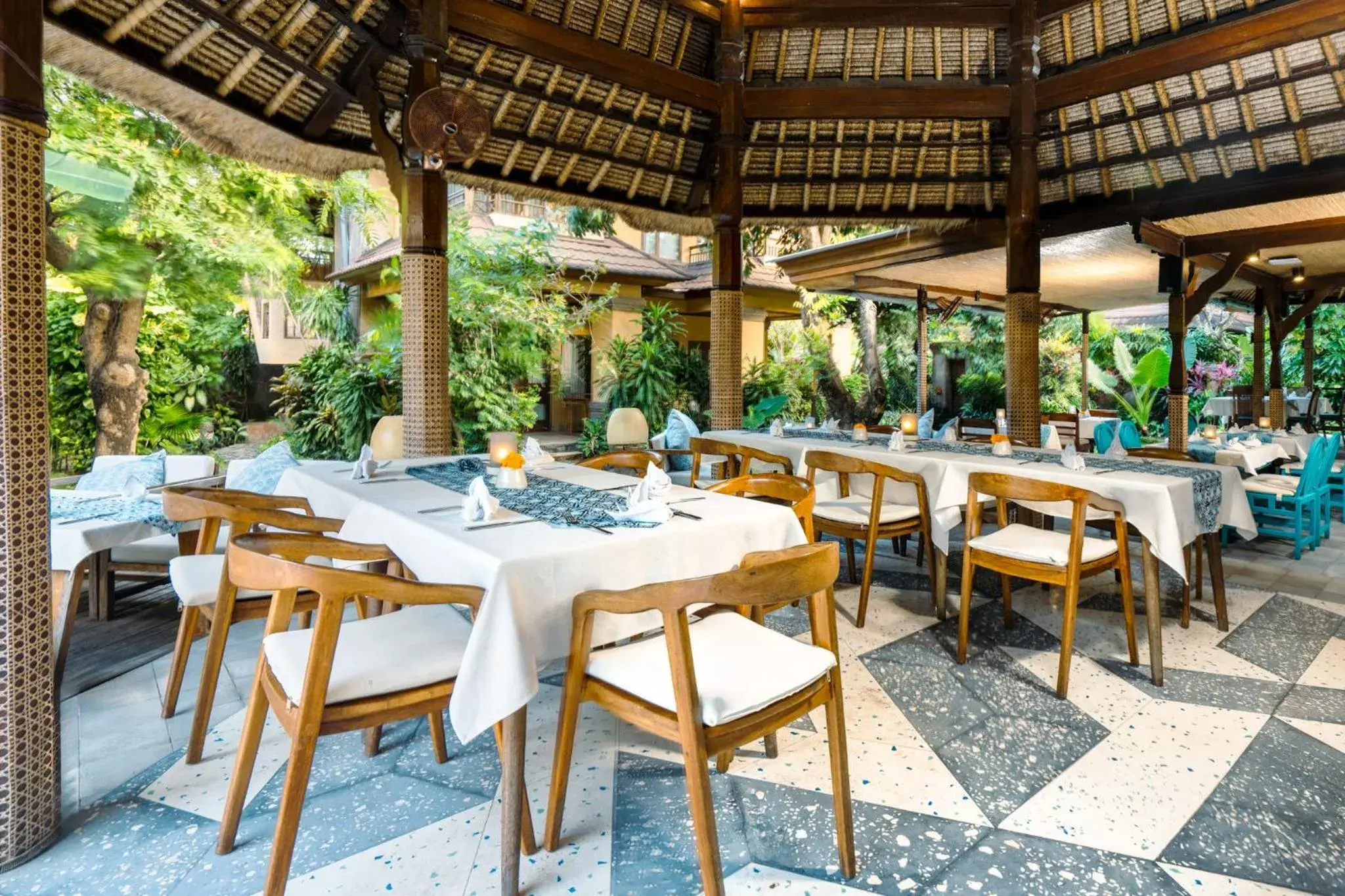 Restaurant/places to eat in Sri Phala Resort & Villa Restaurant/places to eat in Sri Phala Resort & Villa