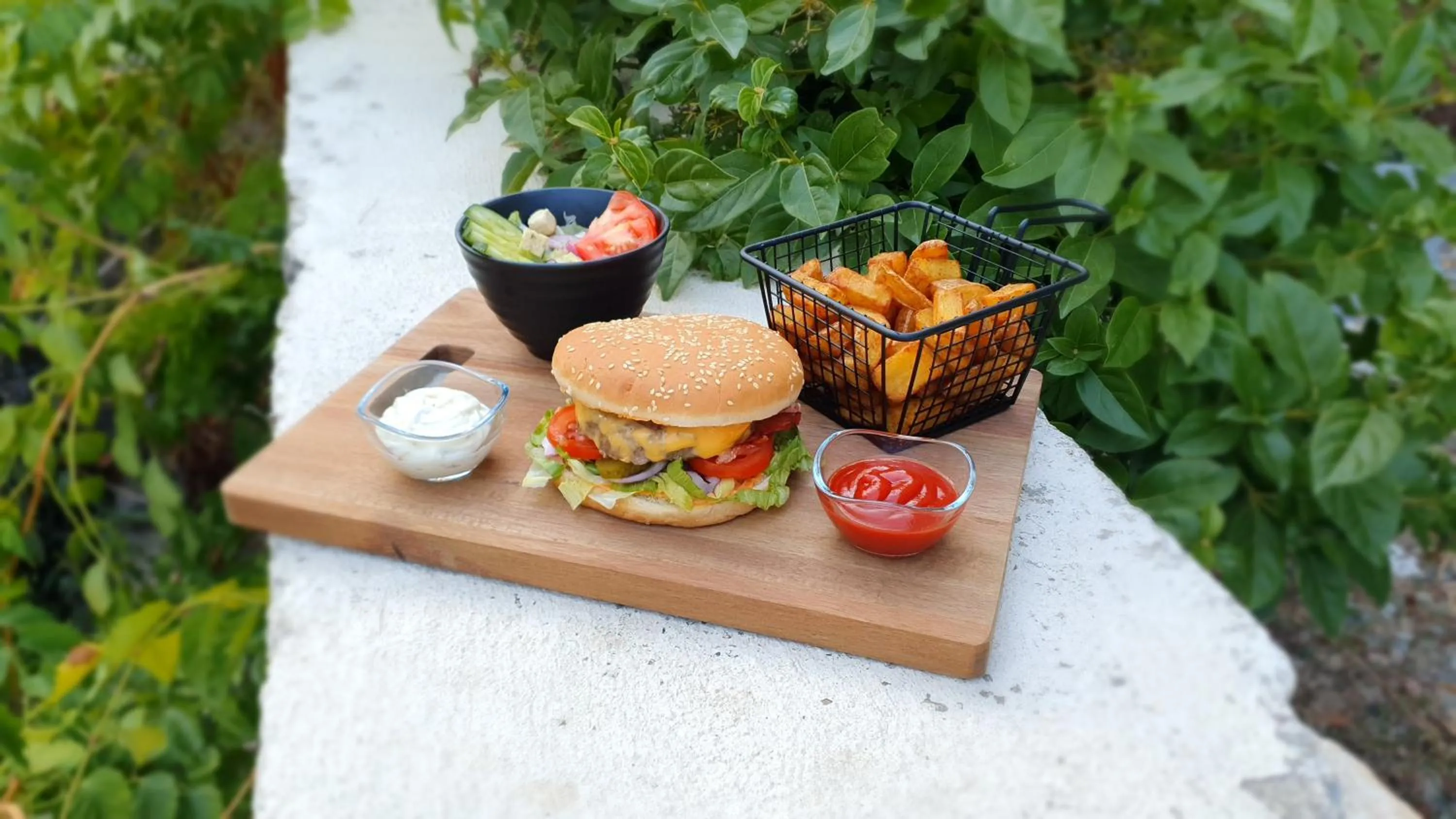 Restaurant/places to eat in Domaine de la Matte