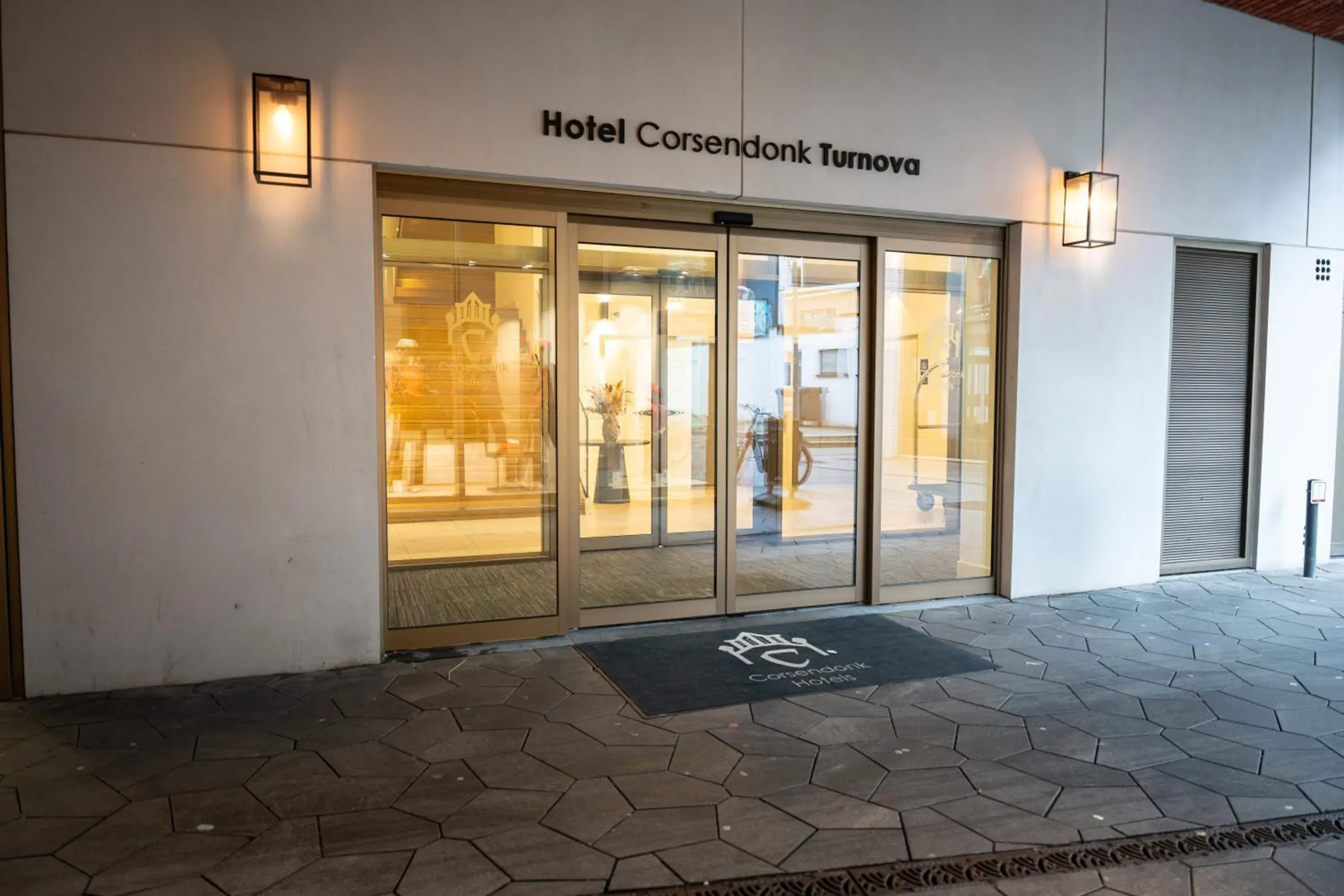 Facade/entrance in Corsendonk Turnova Facade/entrance in Corsendonk Turnova