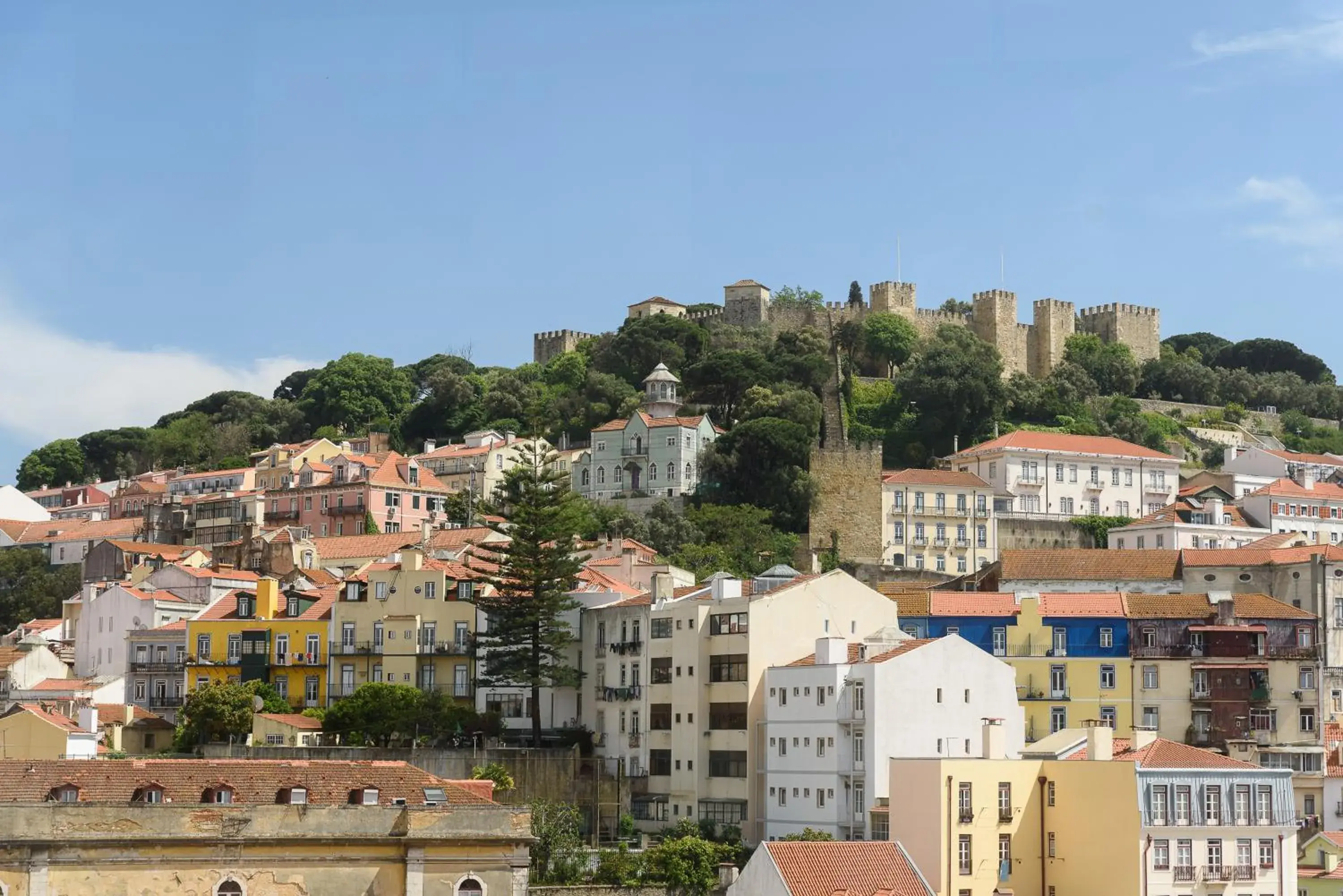 Property building in Sitio dos Cavaleiros Daily Serviced Apartments Property building in Sitio dos Cavaleiros Daily Serviced Apartments