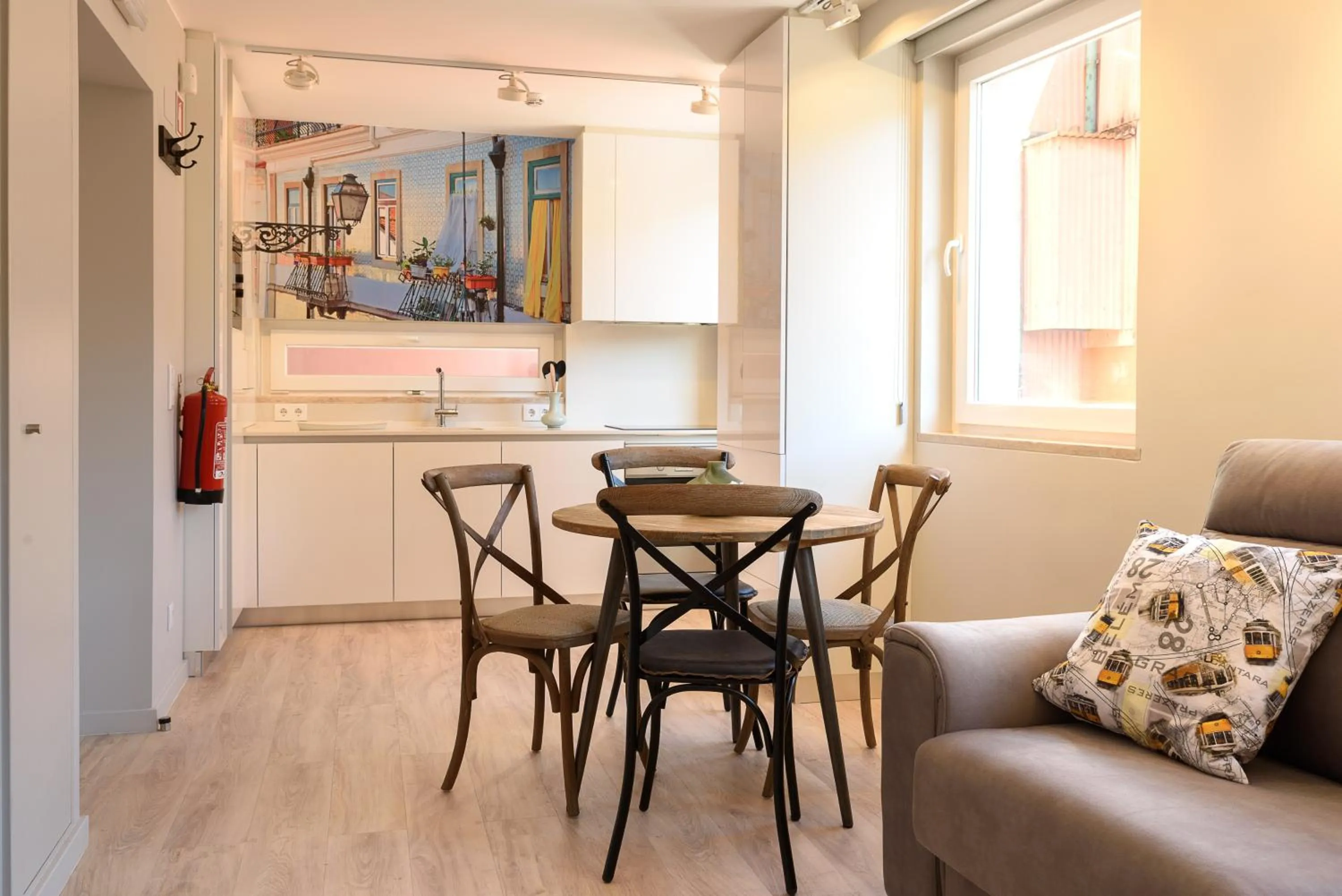 Kitchen or kitchenette in Sitio dos Cavaleiros Daily Serviced Apartments