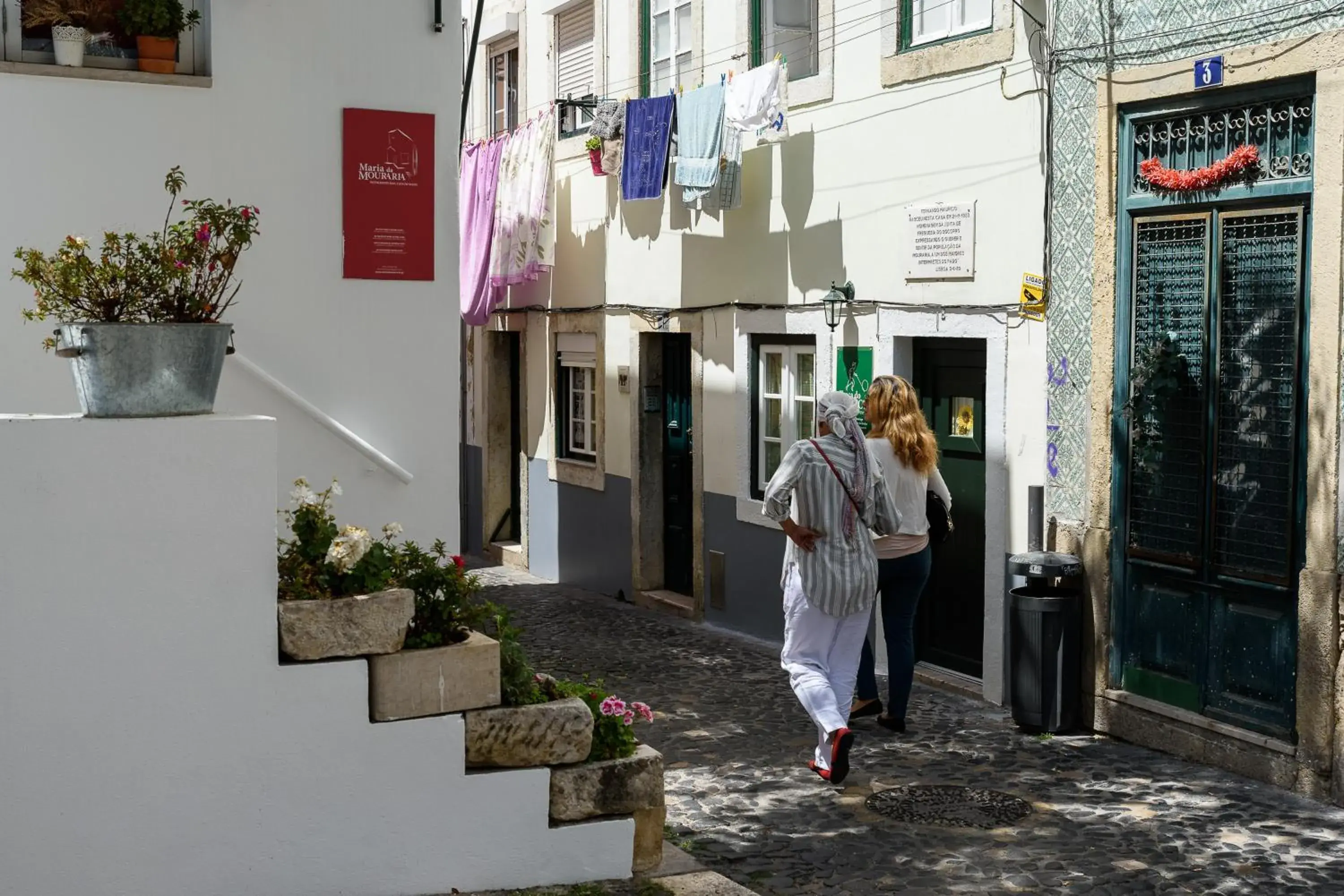 Property building in Sitio dos Cavaleiros Daily Serviced Apartments Property building in Sitio dos Cavaleiros Daily Serviced Apartments