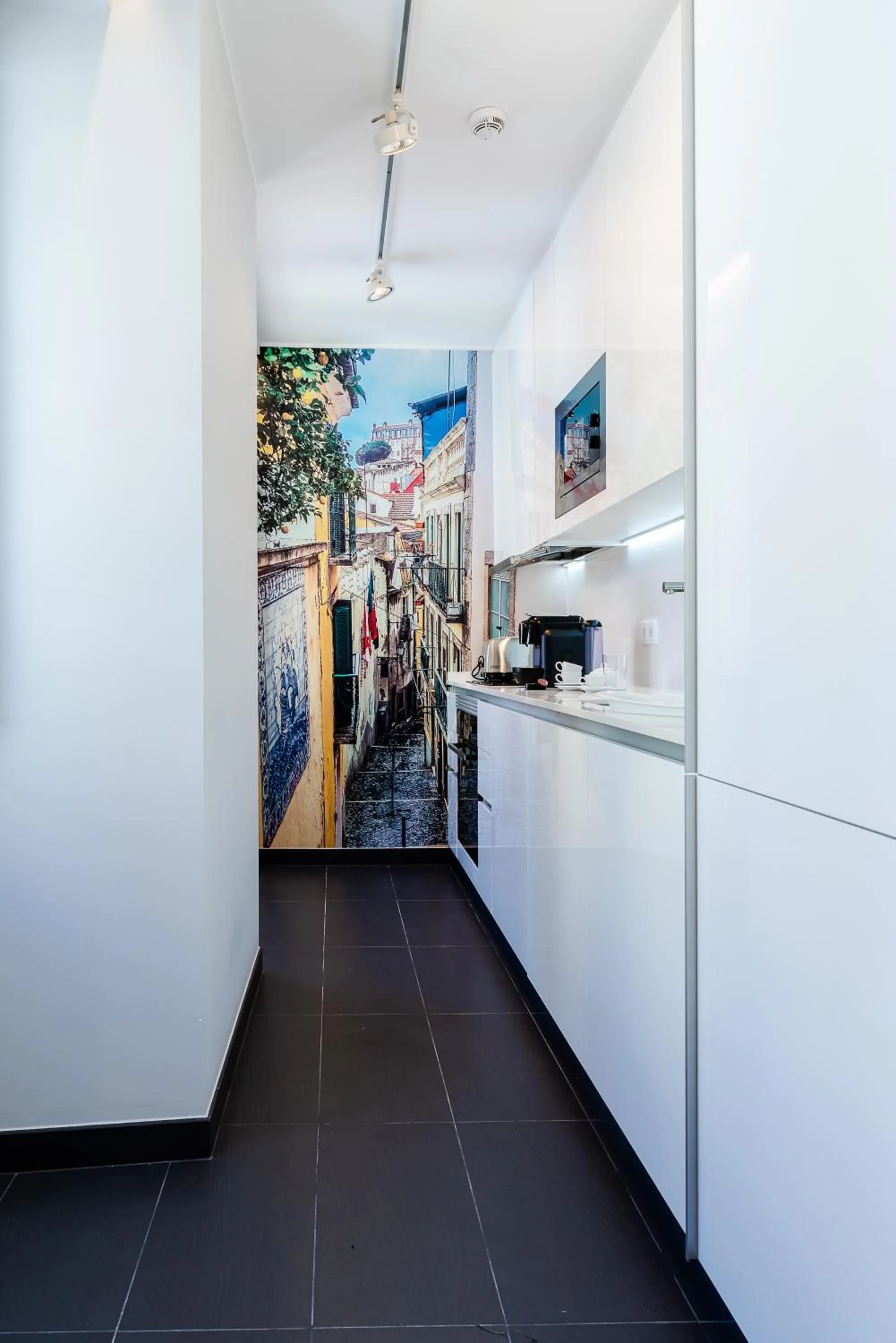 Kitchen or kitchenette in Sitio dos Cavaleiros Daily Serviced Apartments