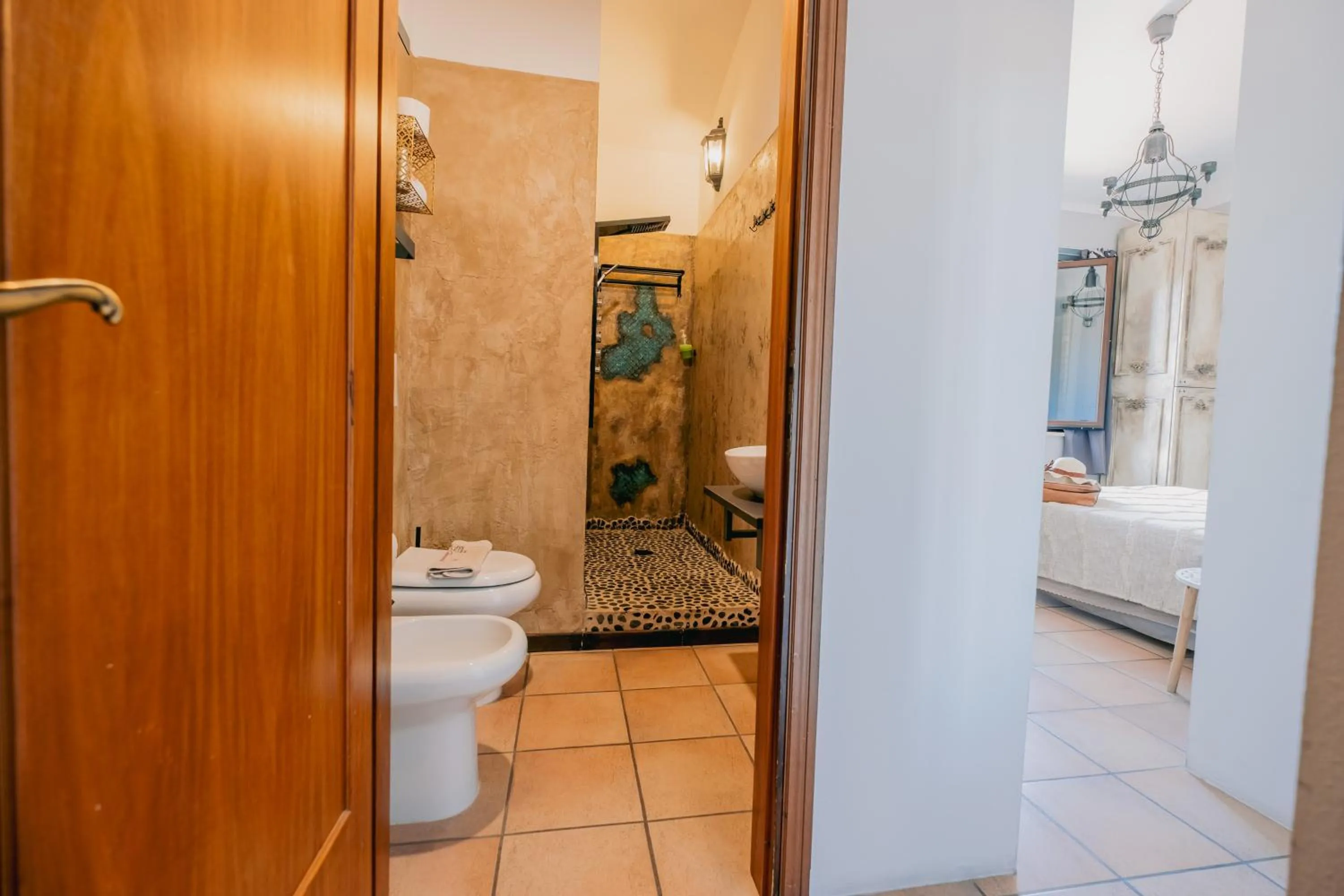 Bathroom in Palazzetto del Pittore in San Quirico d'Orcia