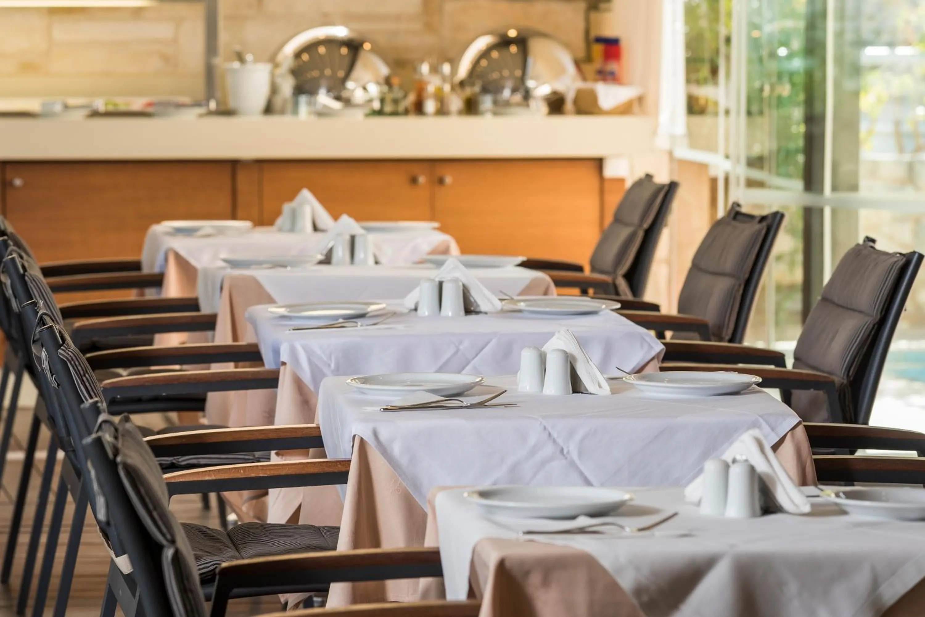 Breakfast in Elotis Suites