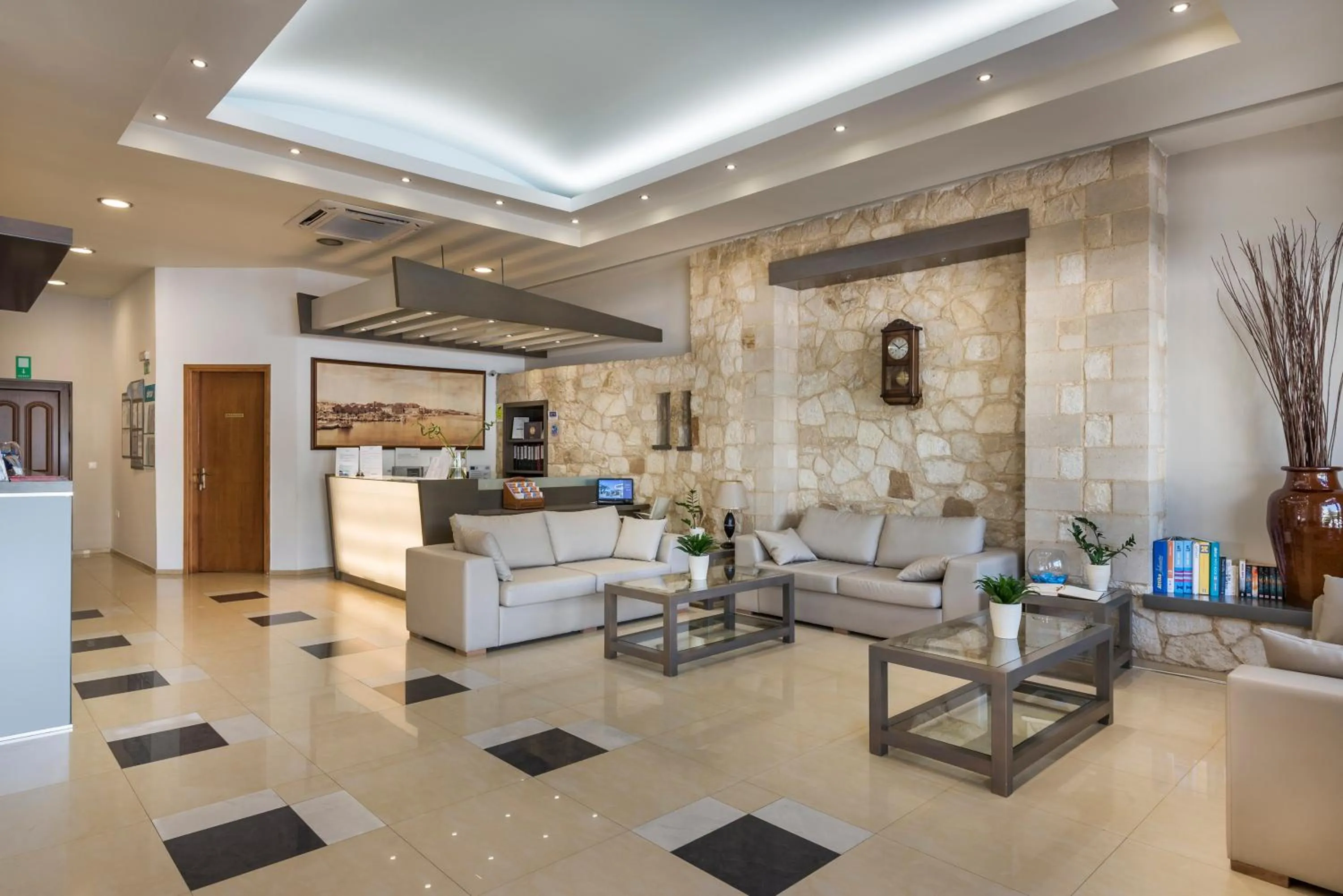 Lobby or reception in Elotis Suites