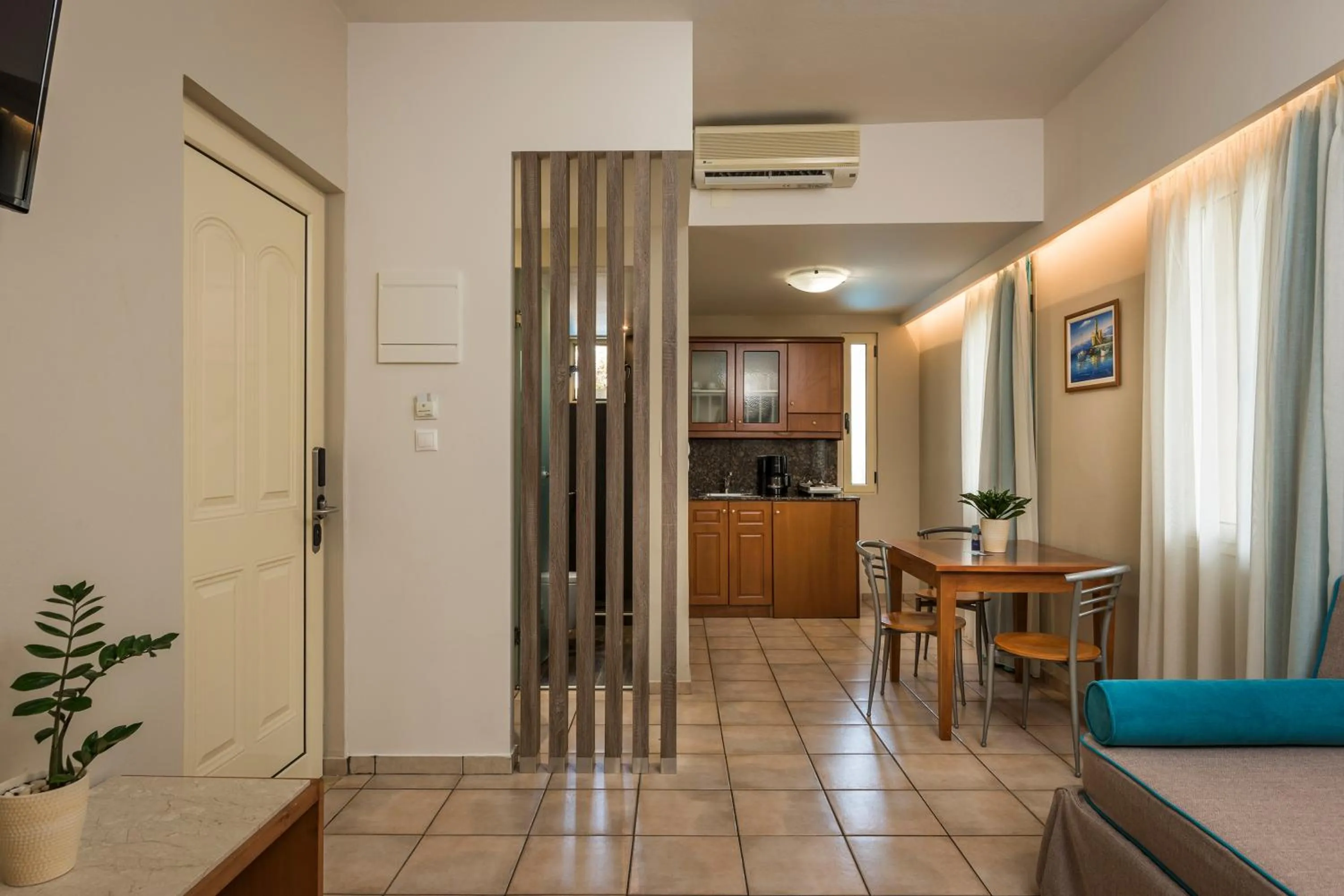 Kitchen or kitchenette in Elotis Suites