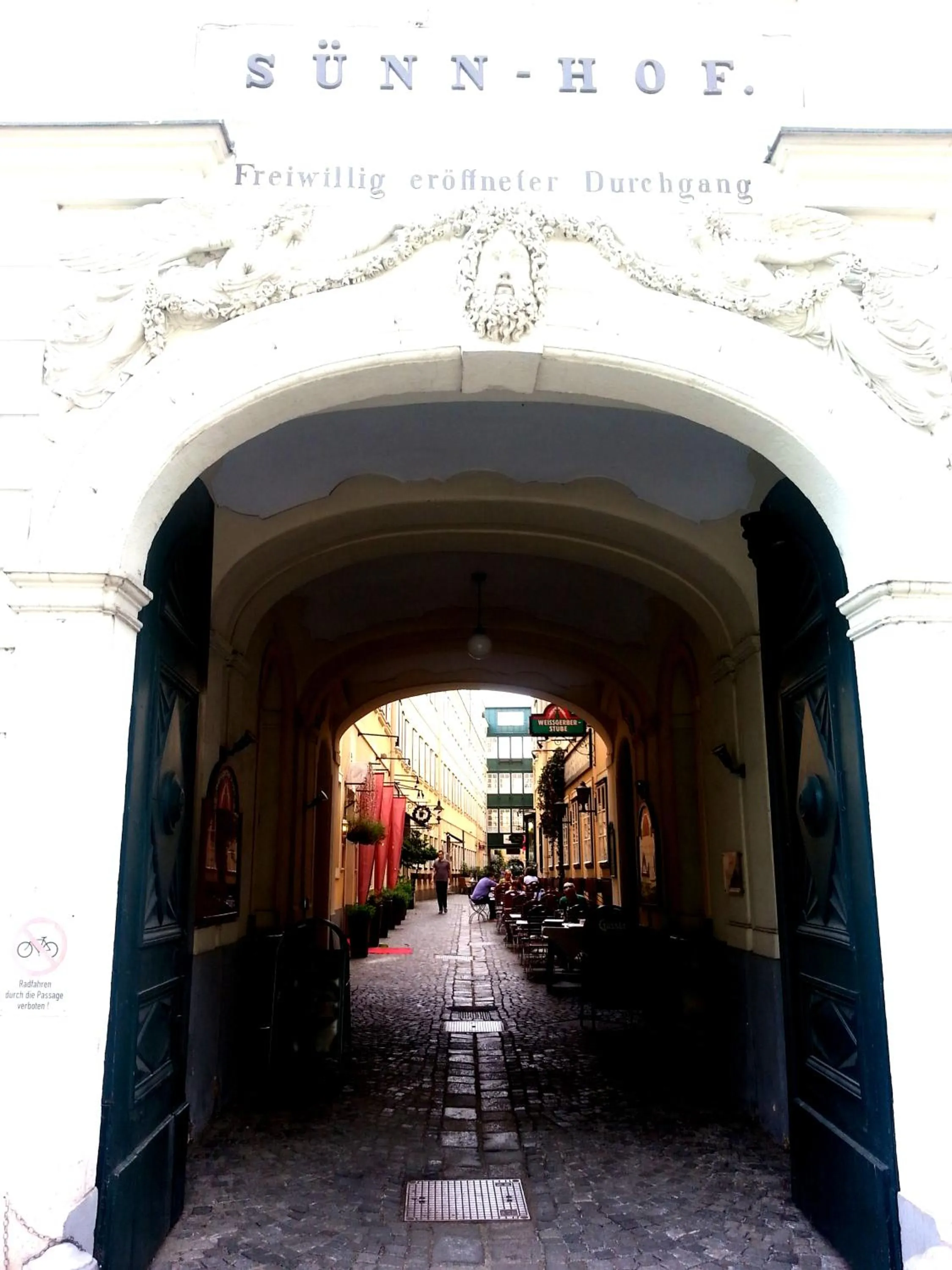Area and facilities in KIBI Rooms self check-in