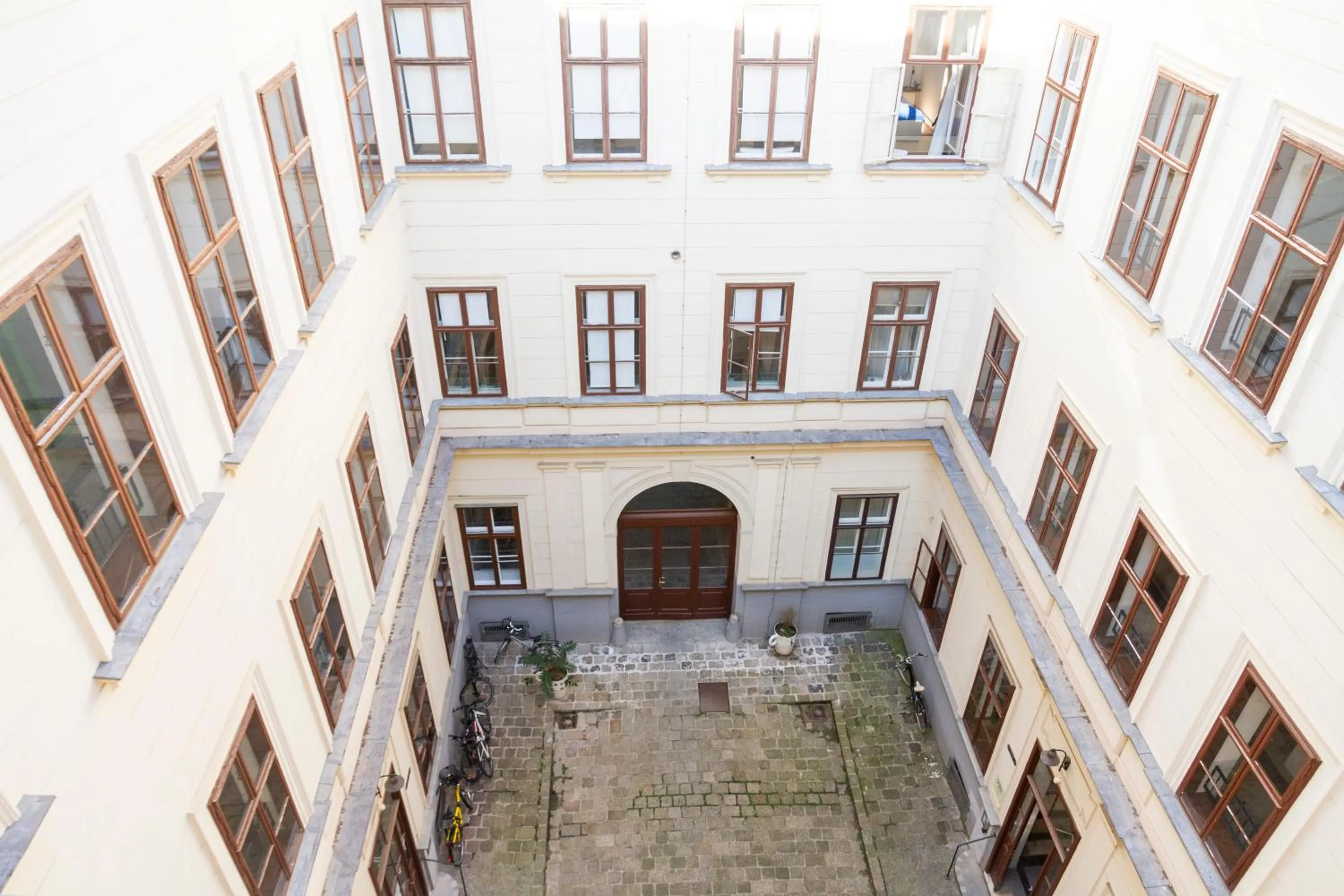 KIBI Rooms self check-in