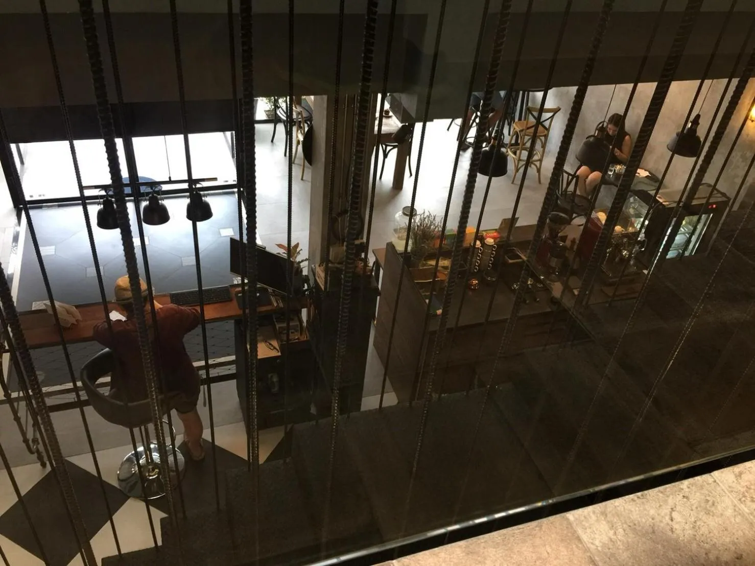 Goodnight Poshtel + Free Netflix