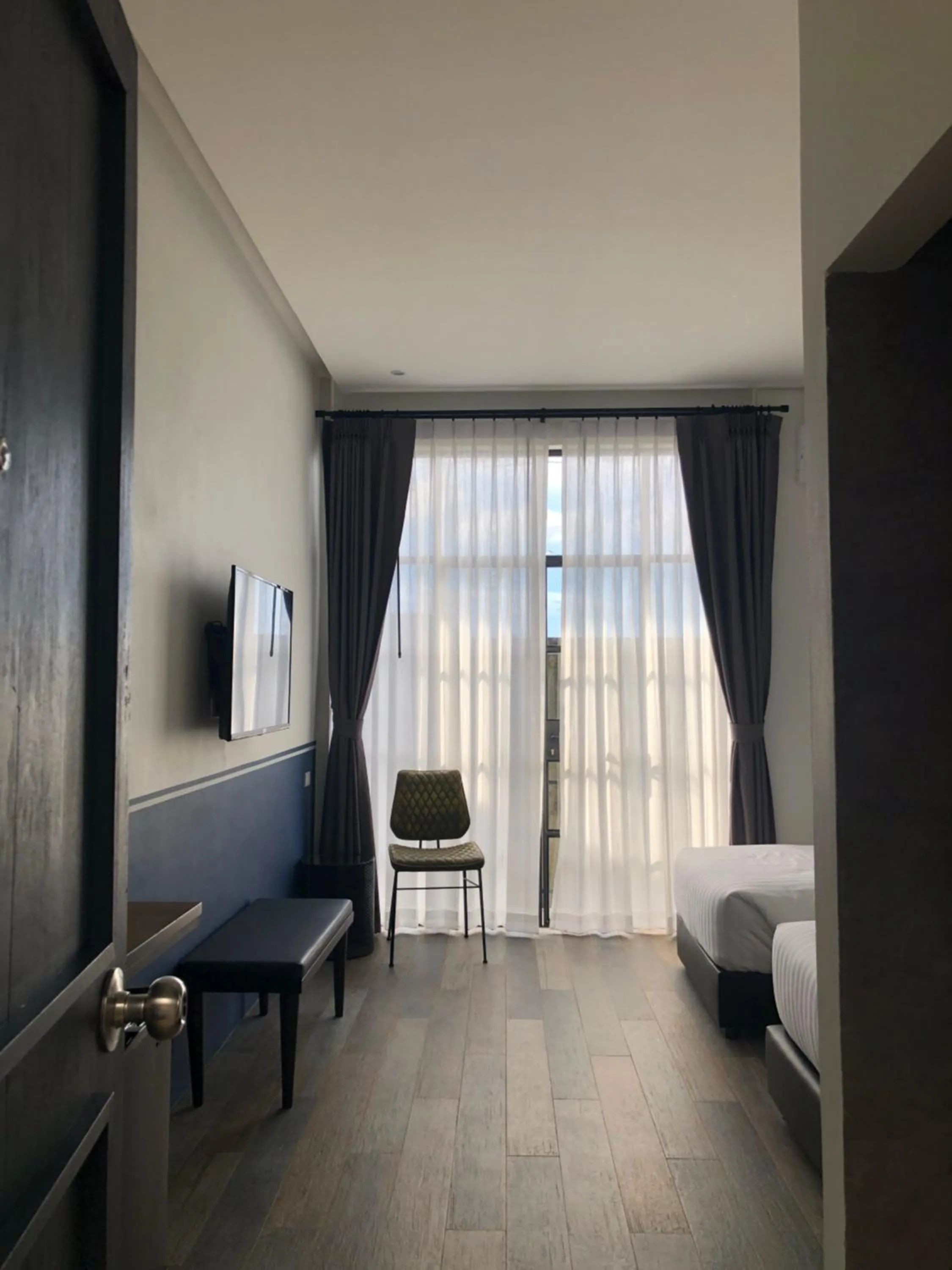 Bed in Goodnight Poshtel + Free Netflix