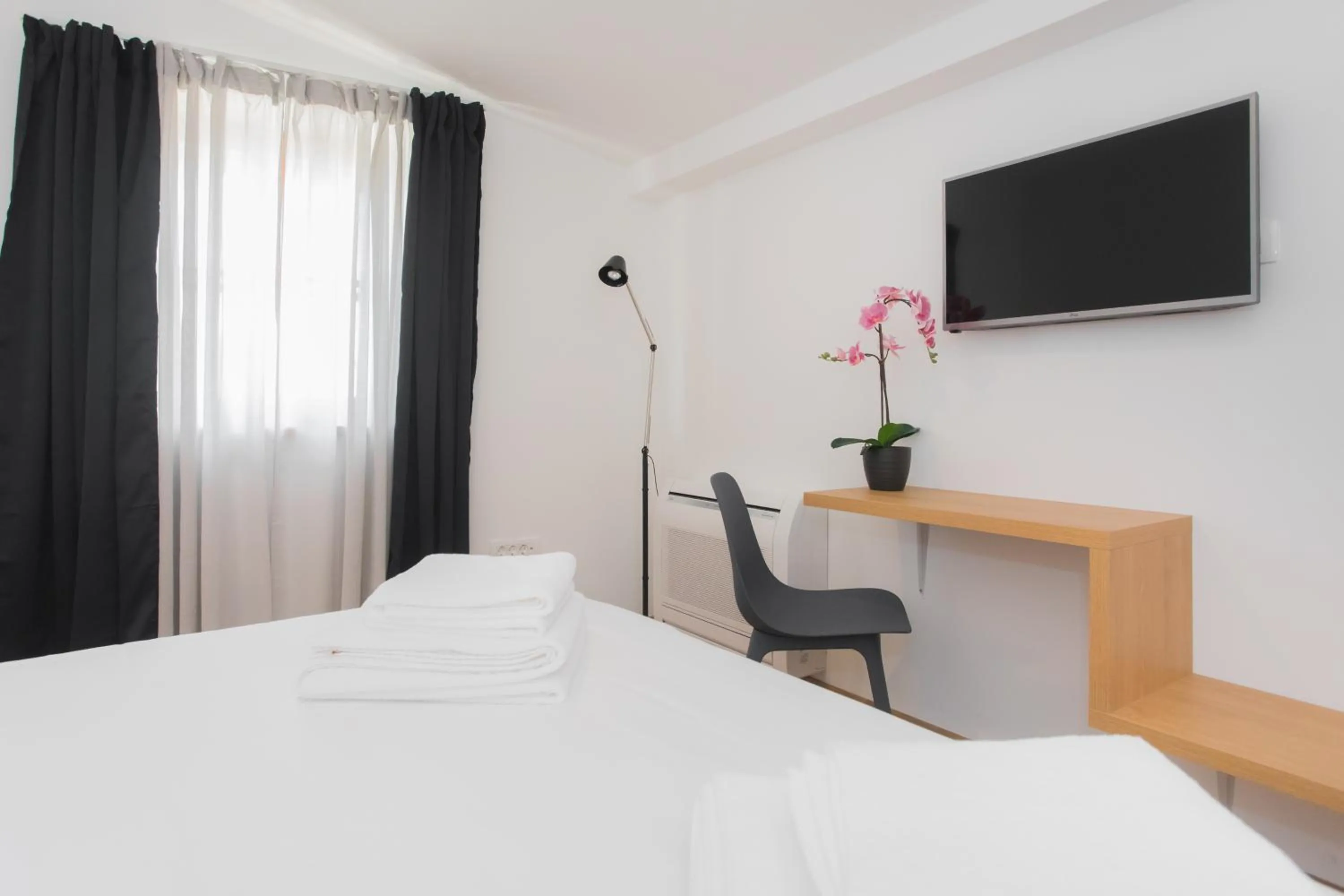 Bed in Rooms Kala