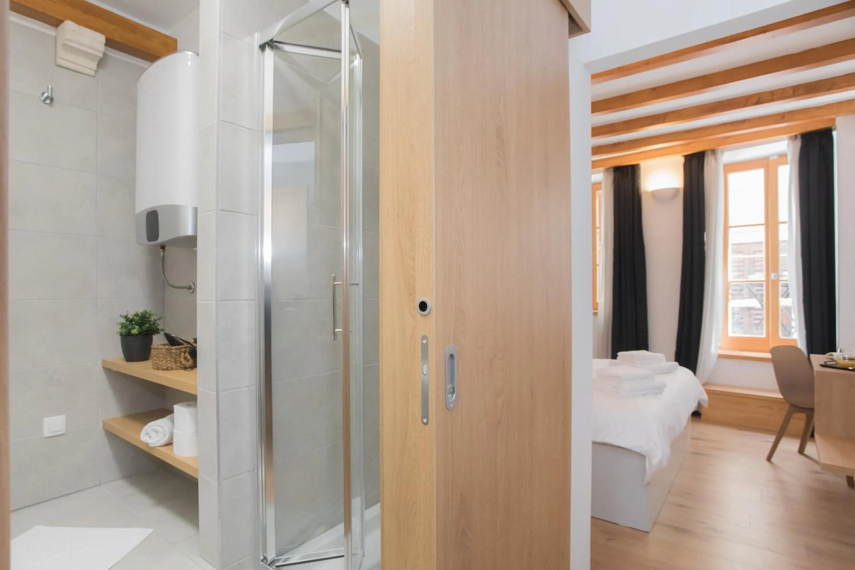 Rooms Kala
