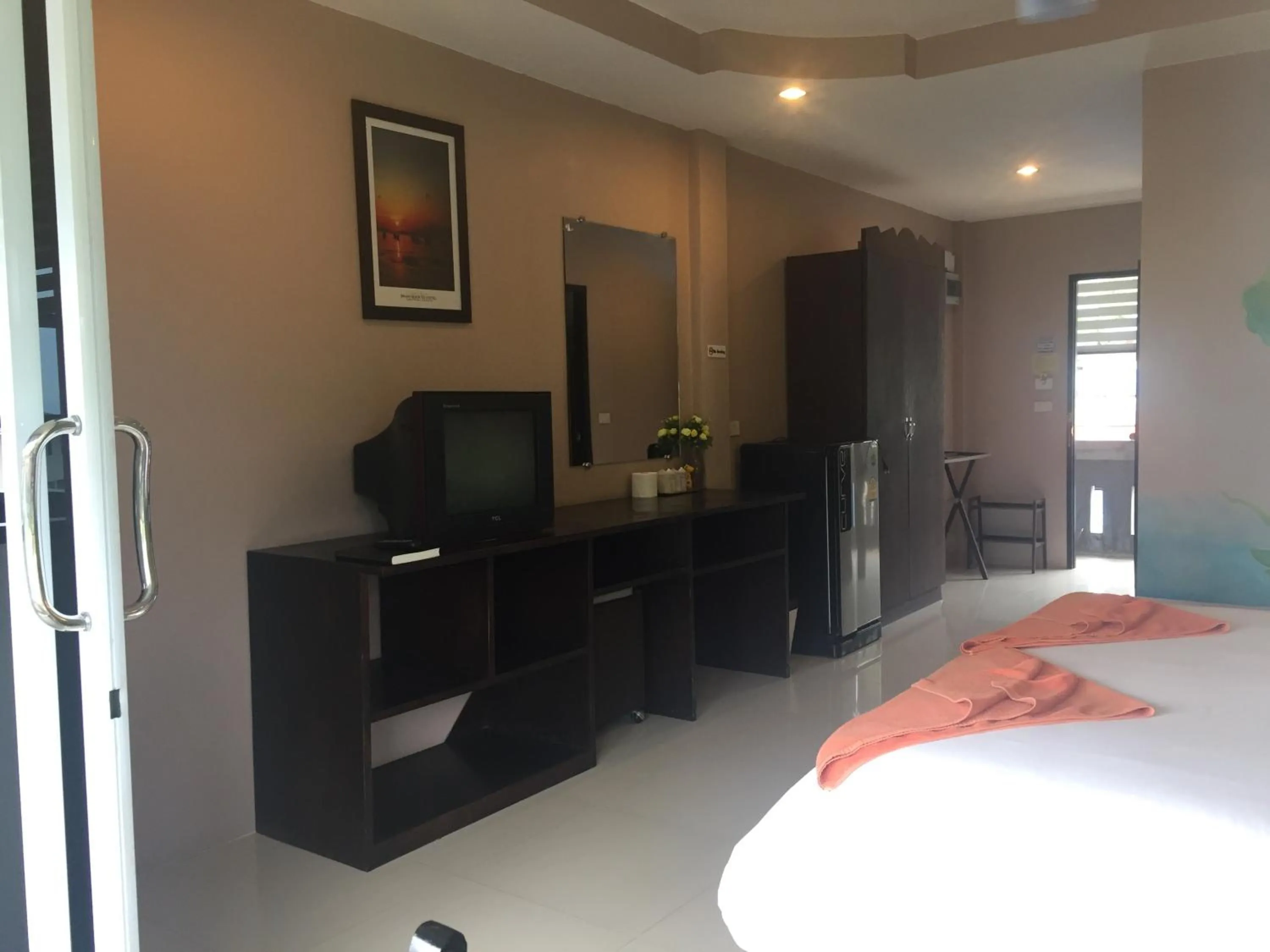 TV and multimedia, Bed in Baan Suan Ta Hotel