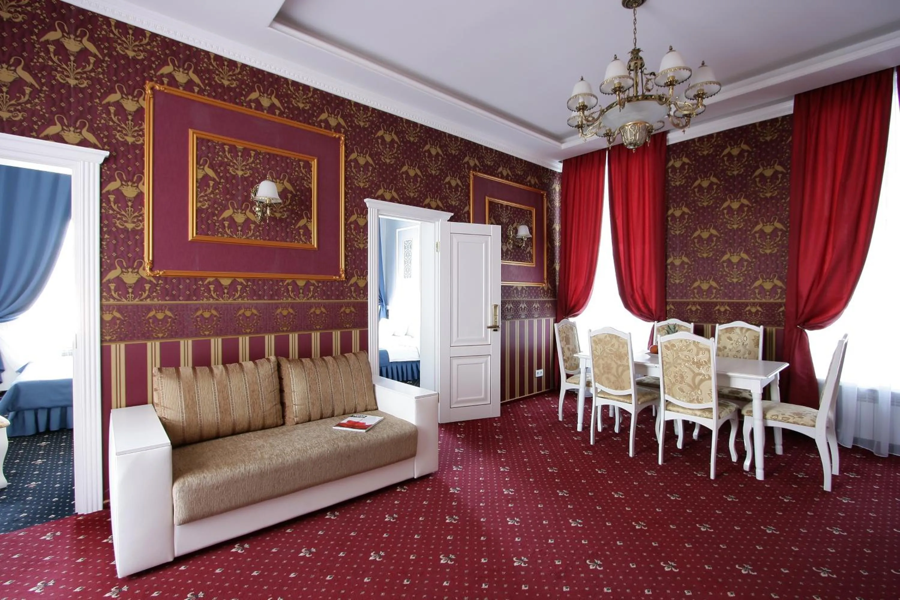 Two-Bedroom Suite in Hotel Litera