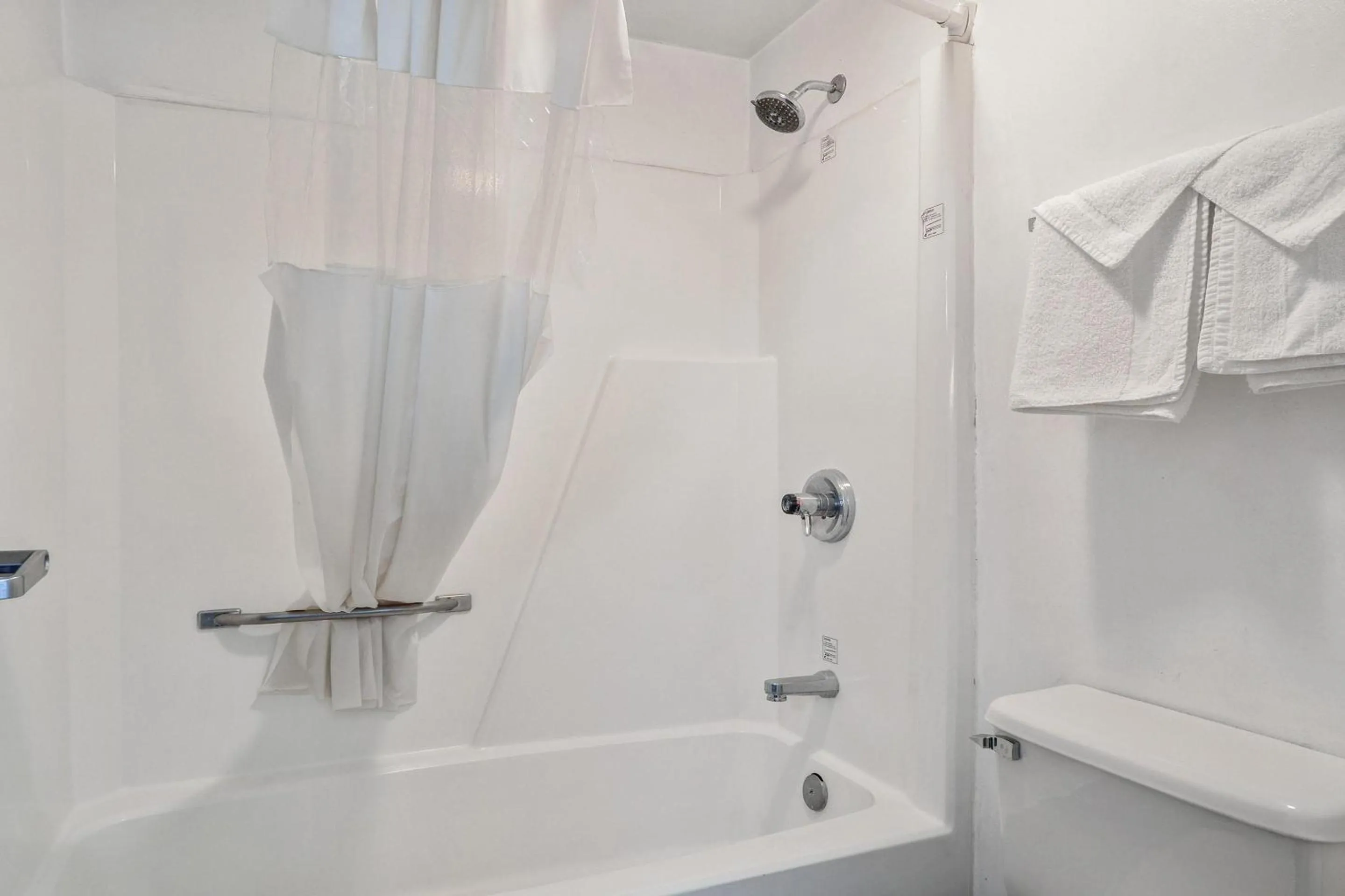 Bathroom in Lonestar Inn & Suites, Erick OK Hwy 40 BY OYO