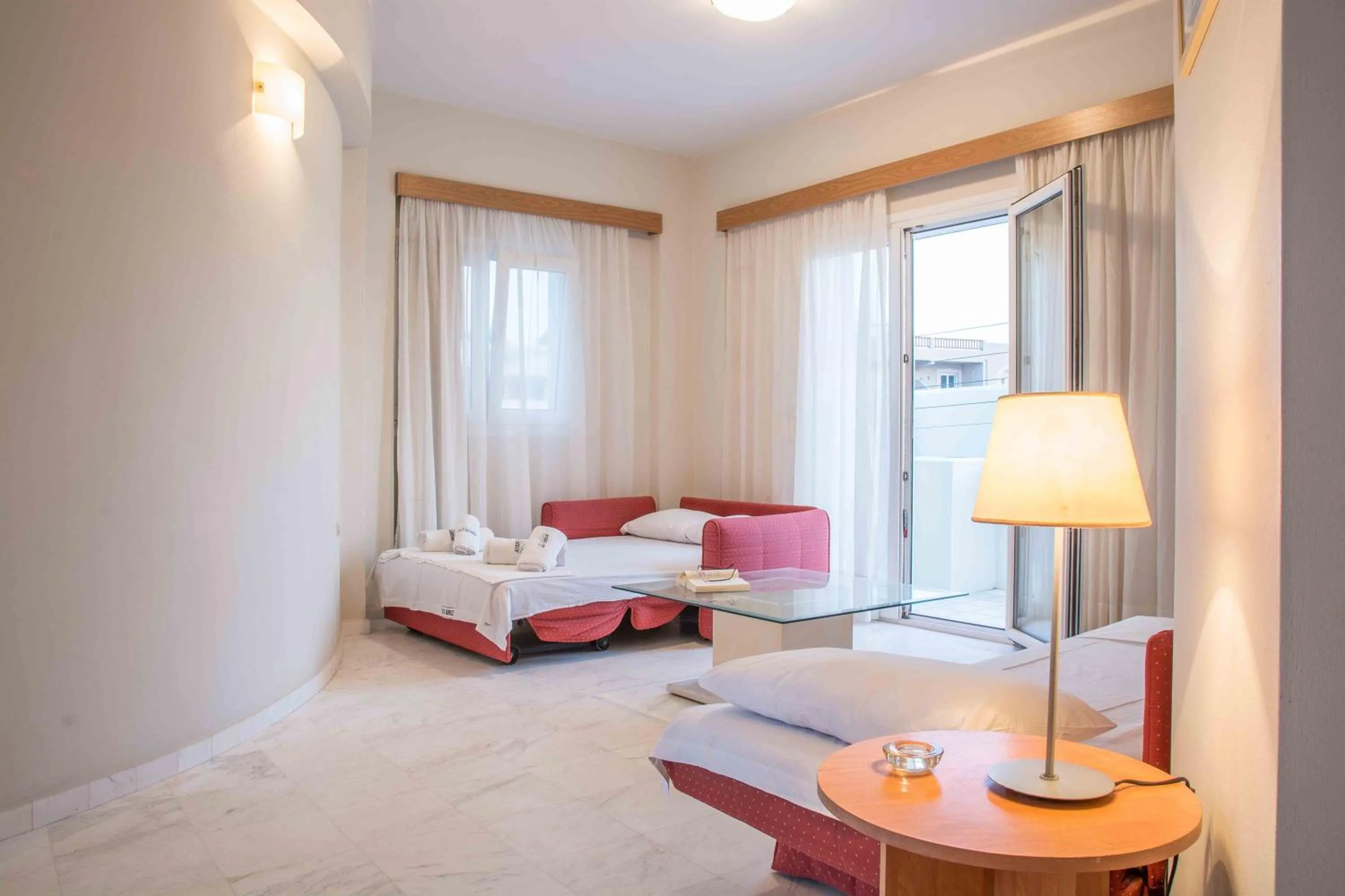 Bed in Sea Breeze