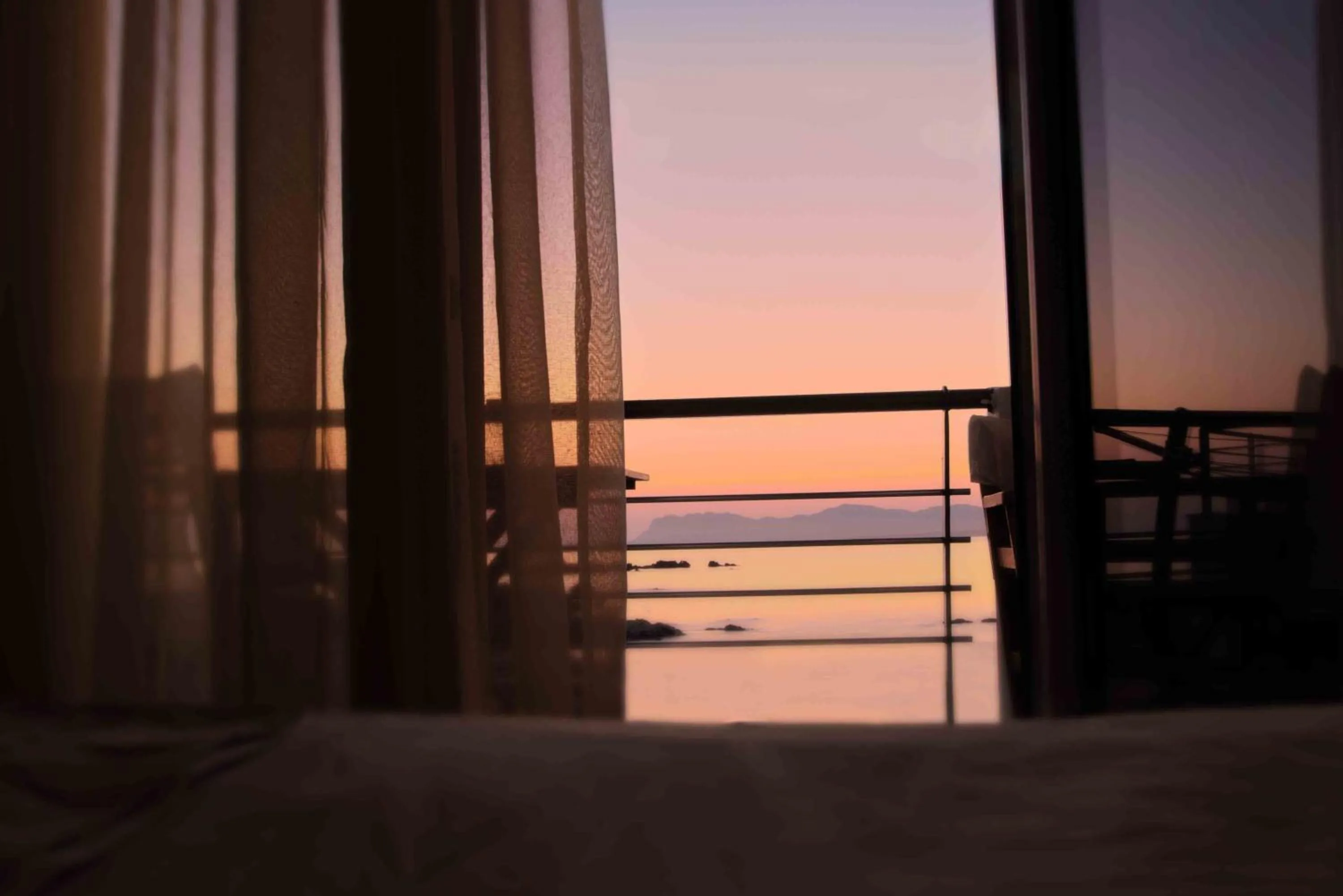 Balcony/Terrace, Bed in Sea Breeze