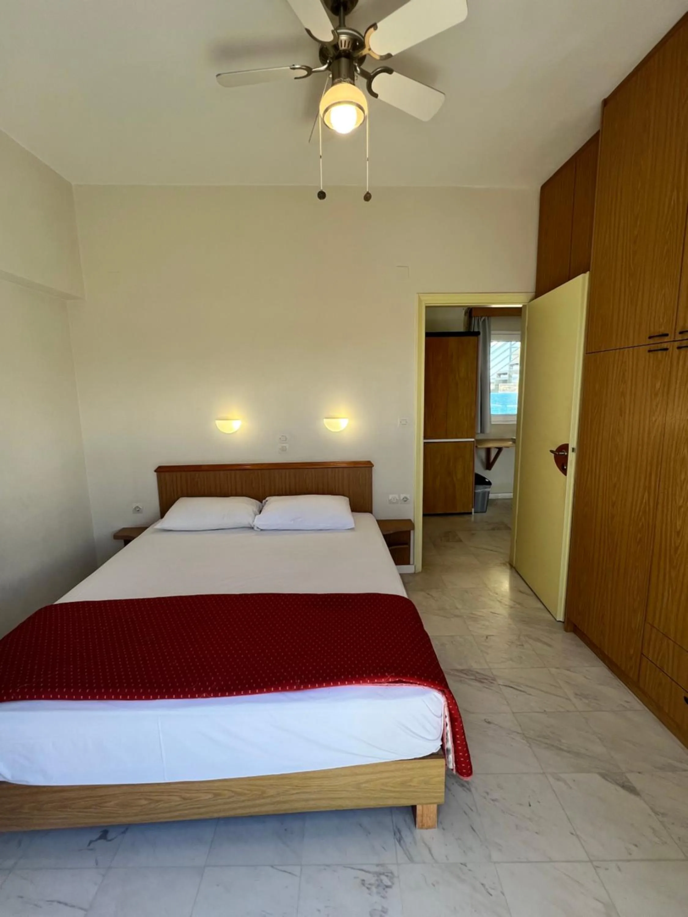 Bedroom, Bed in Sea Breeze