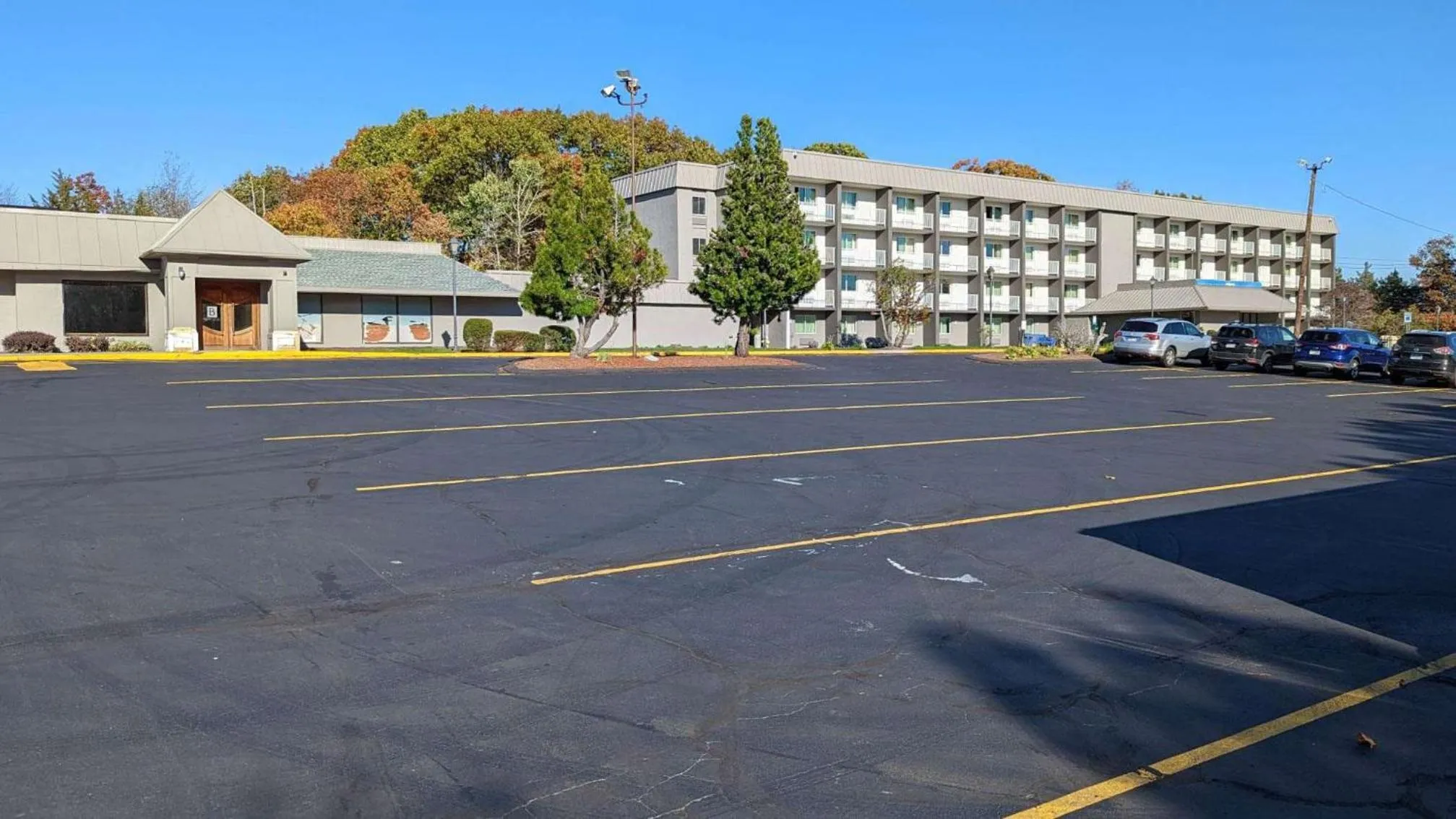 Property building in Motel 6-Danvers, MA - Boston North