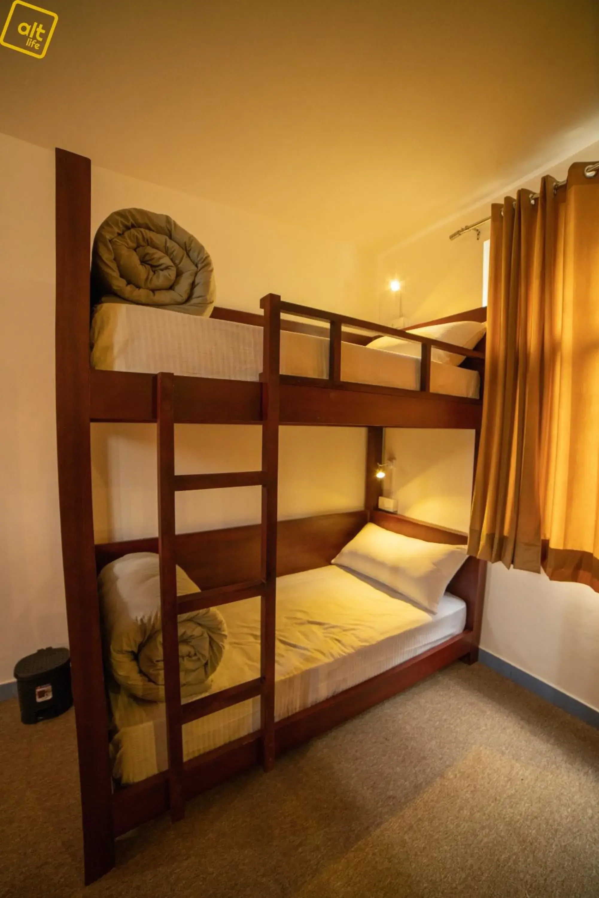 Bed in 6-Bed Mixed Dormitory Room in Alt Life Stays - Dharamkot Mcleodganj Bed in 6-Bed Mixed Dormitory Room in Alt Life Stays - Dharamkot Mcleodganj