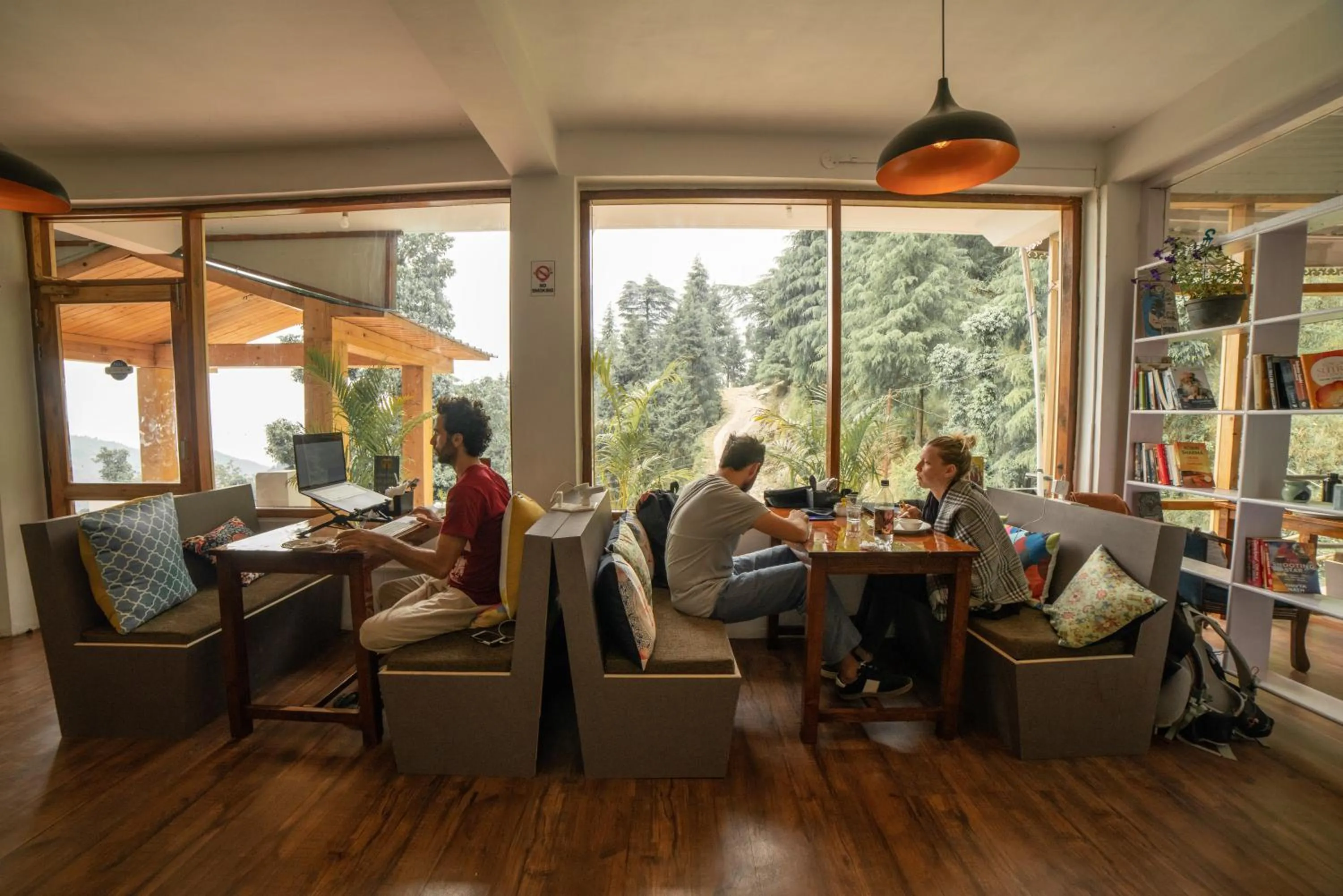 Business facilities in Alt Life - Dharamkot (Mcleodganj)