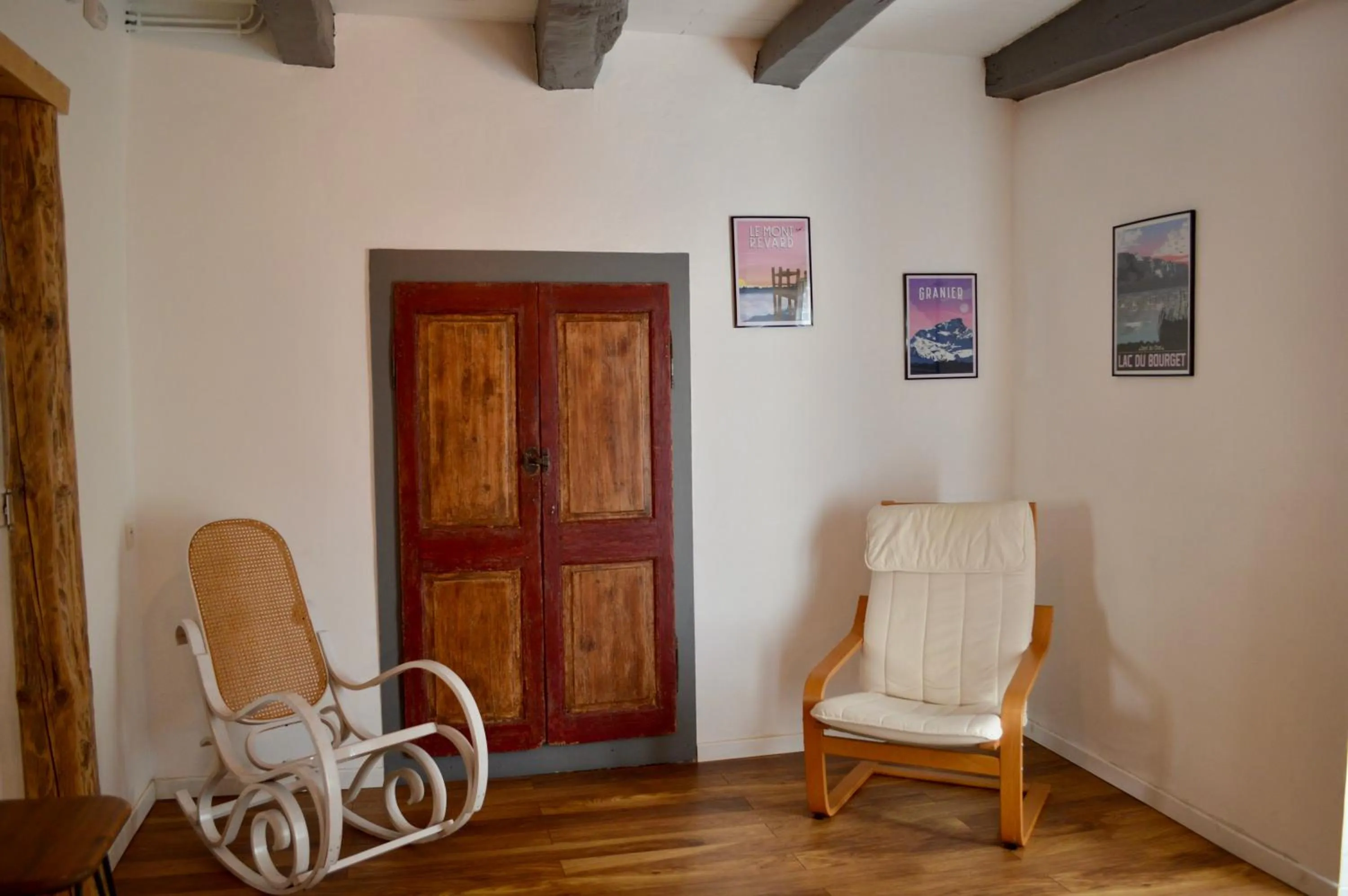 Living room in Maison Maliga J&G House