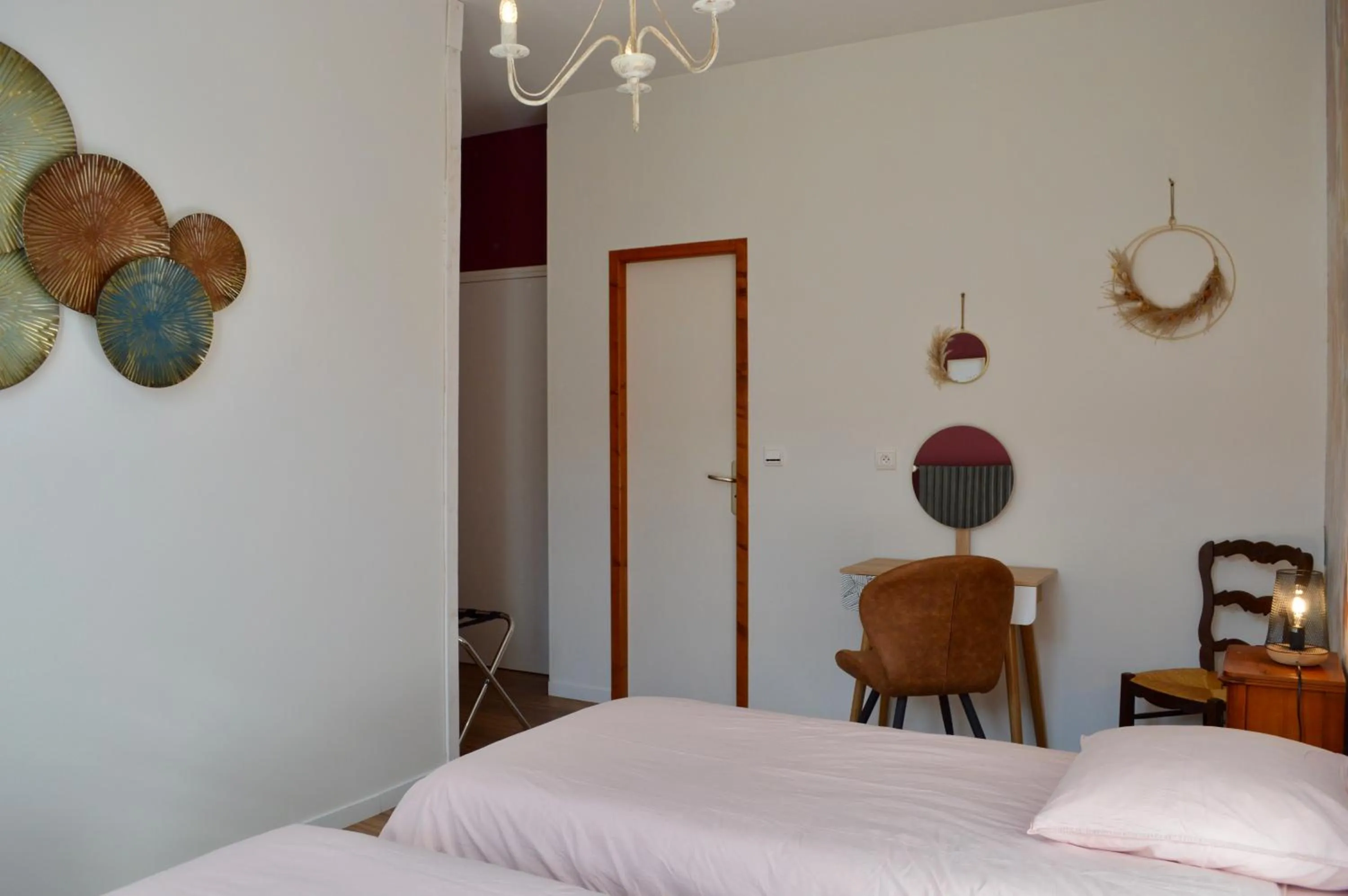 Bedroom, Bed in Maison Maliga J&G House