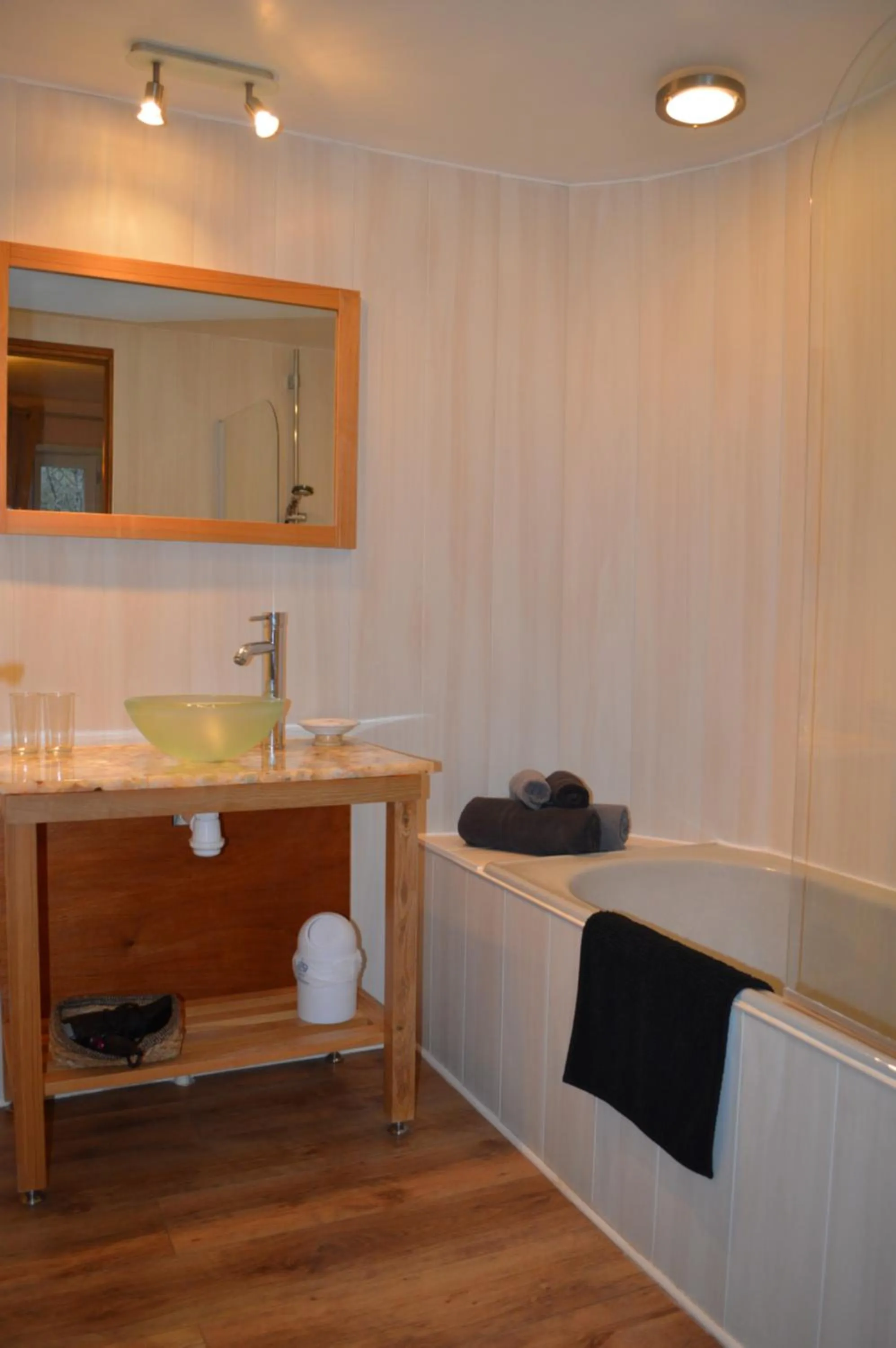 Bathroom in Maison Maliga J&G House