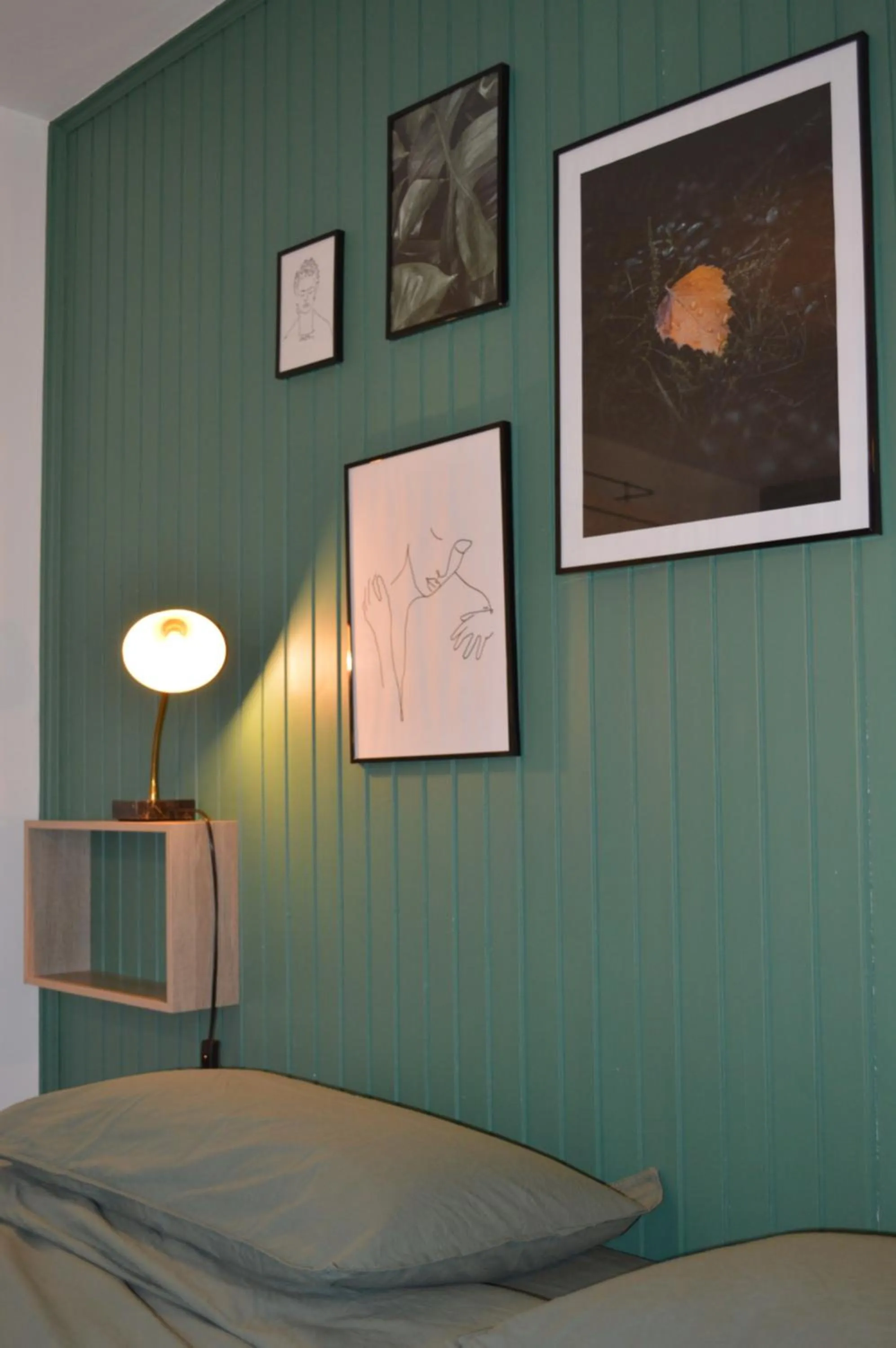 Decorative detail, Bed in Maison Maliga J&G House