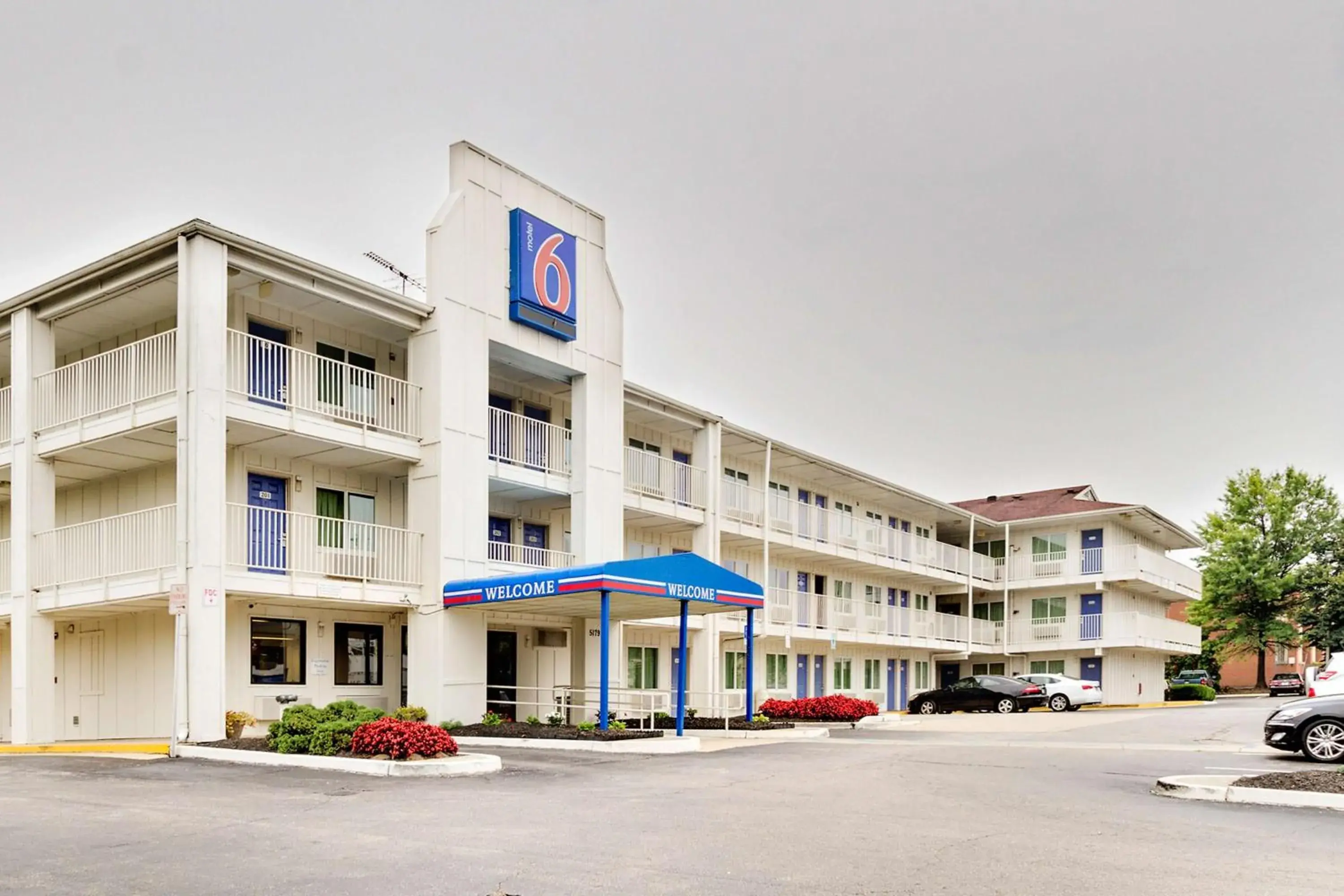 Property Building in Motel 6-Linthicum Heights, MD - BWI Airport