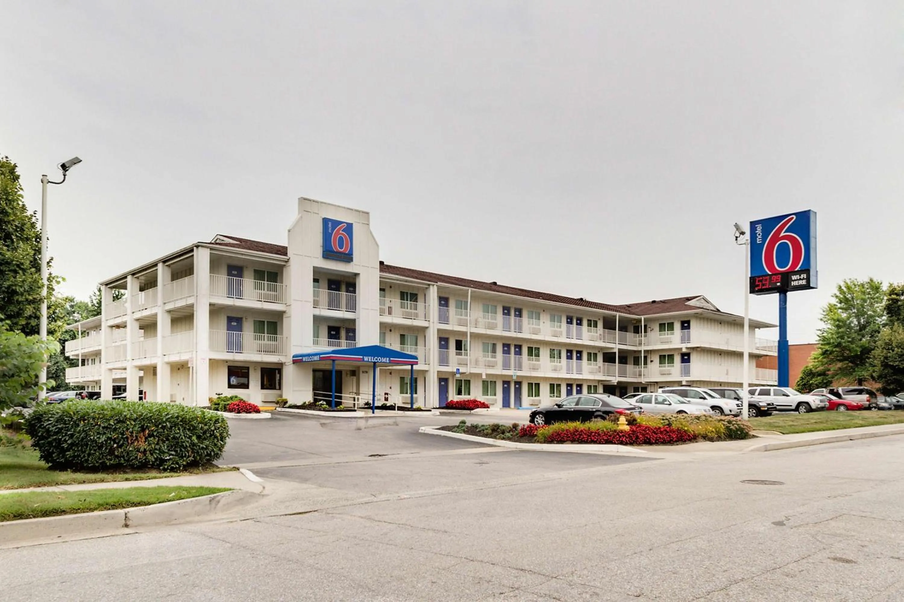 Property building in Motel 6-Linthicum Heights, MD - BWI Airport