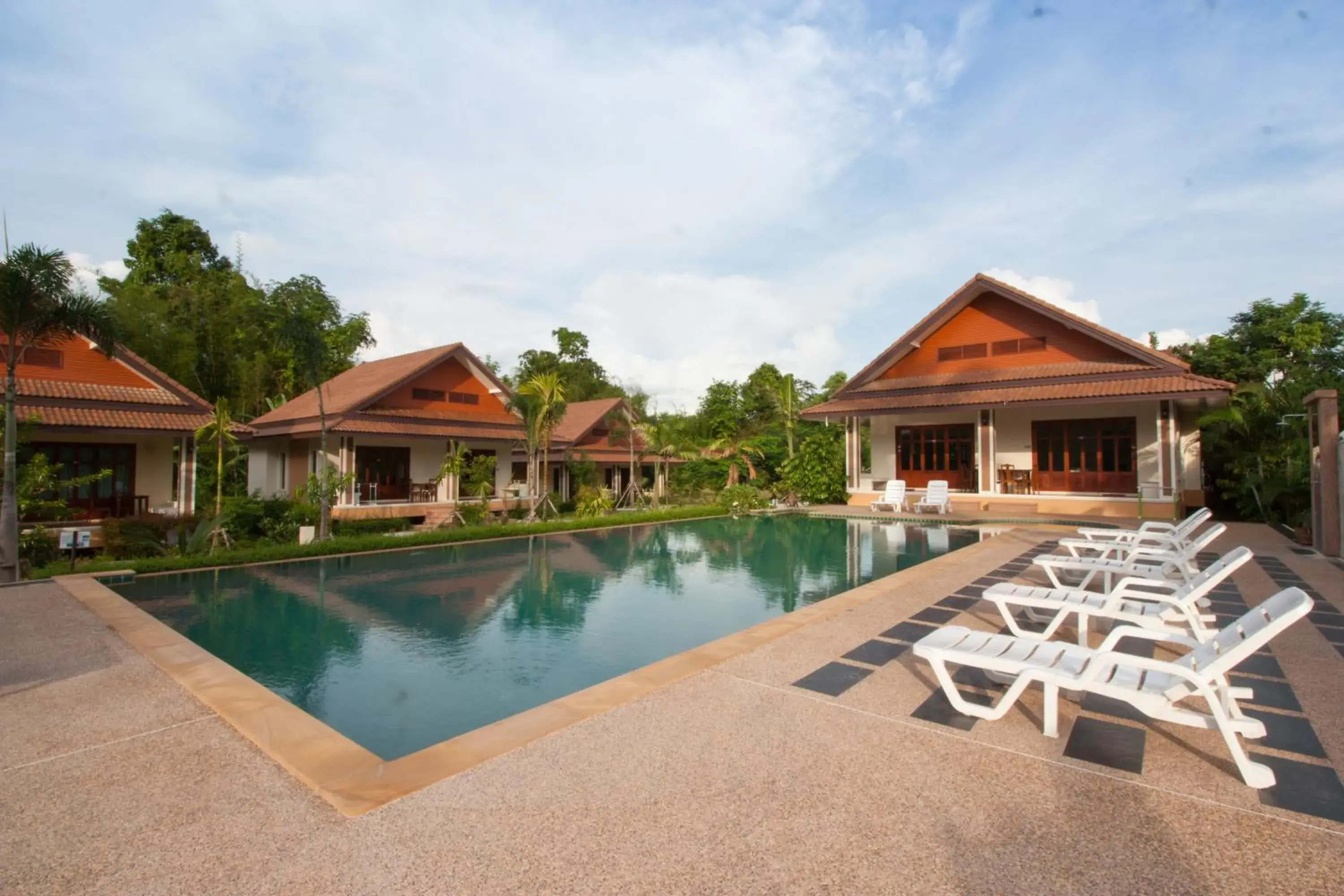 Pool view in Oscar Villa Aonang Krabi Pool view in Oscar Villa Aonang Krabi