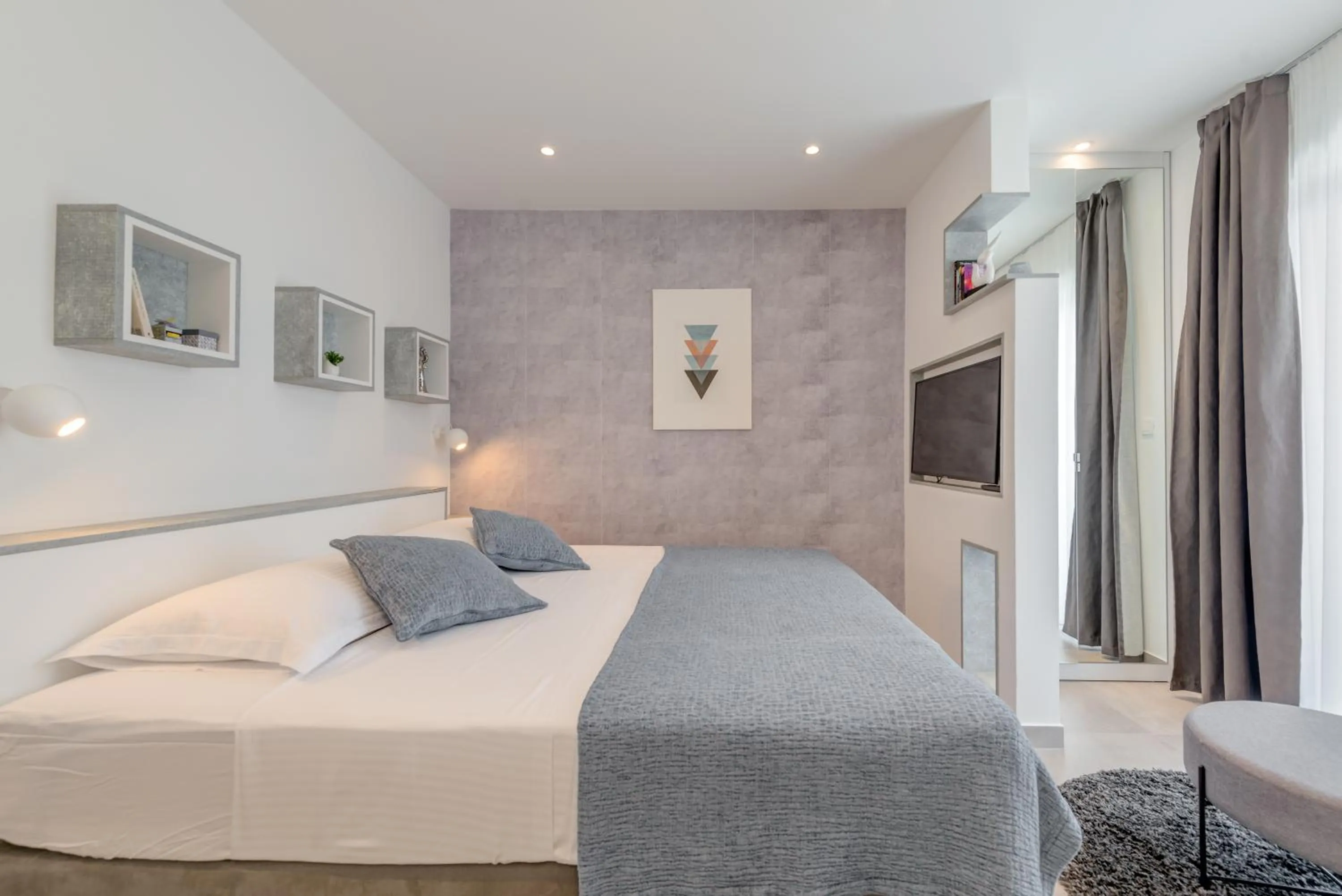 Photo of the whole room, Bed in Villa Luna Podstrana